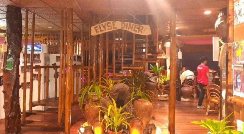 Nataasan Beach Resort and Dive Center