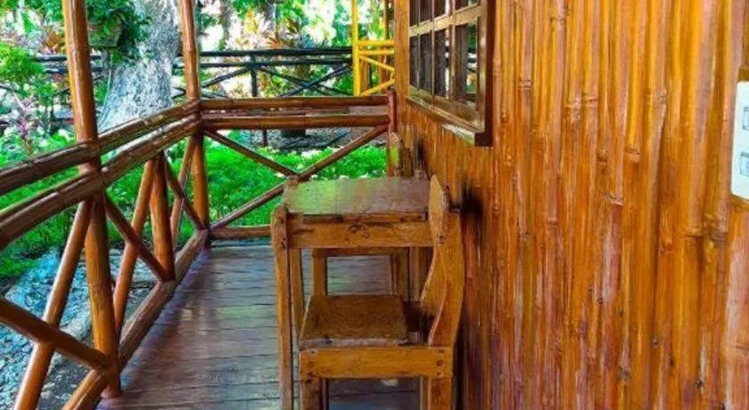 Nataasan Beach Resort and Dive Center