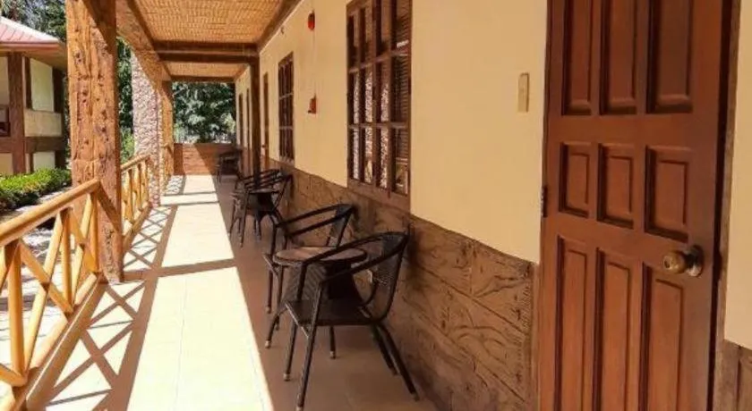 Nataasan Beach Resort and Dive Center