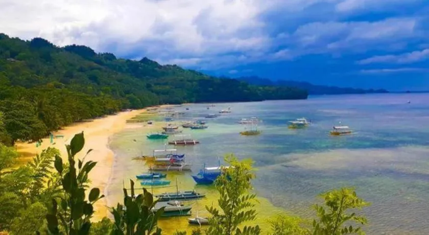 Nataasan Beach Resort and Dive Center