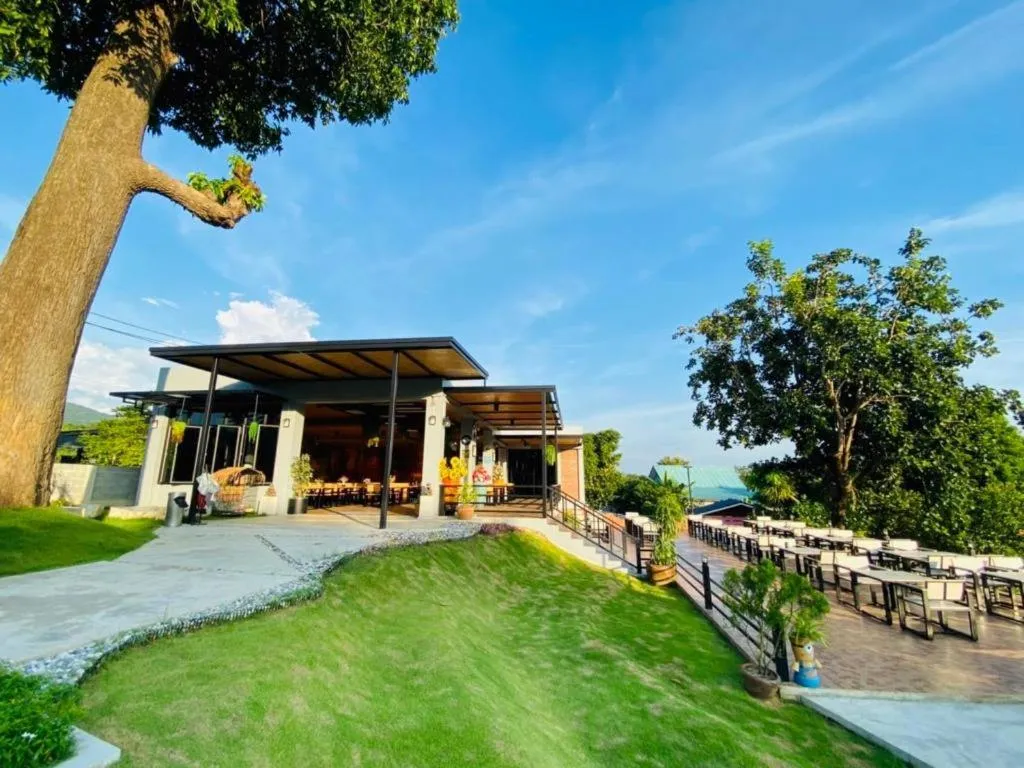 Riverside Hill Resort and Restaurant