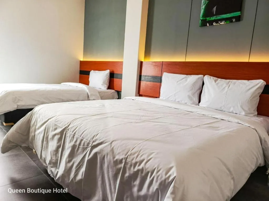 Bed in Queen Boutique Hotel Simpang Lima
