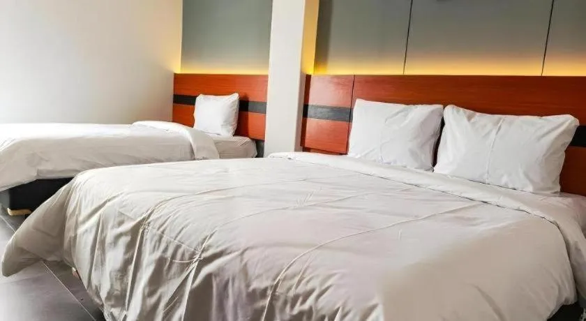 Bed in Queen Boutique Hotel Simpang Lima