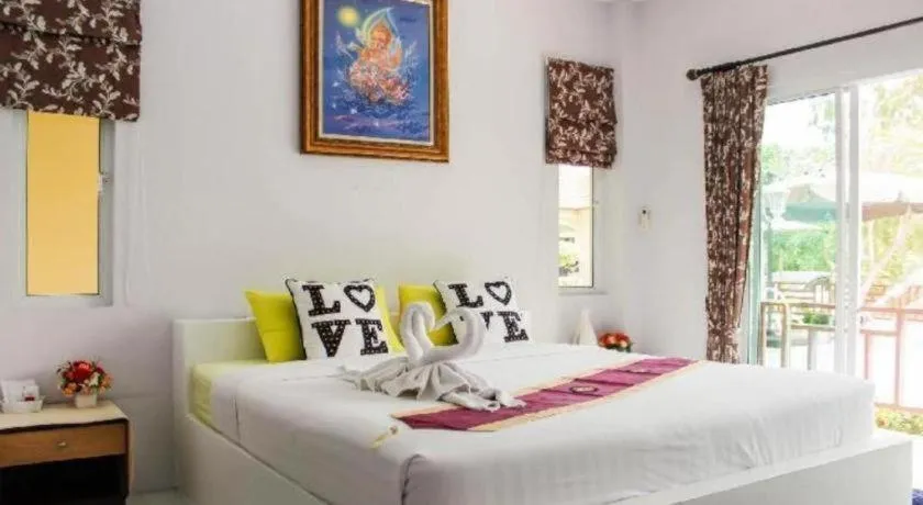 Bed in Charm Resort Cha-am