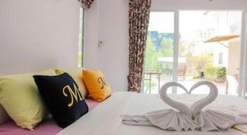 Bed in Charm Resort Cha-am