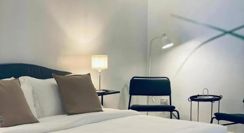 Bed in Steps Garden Resort