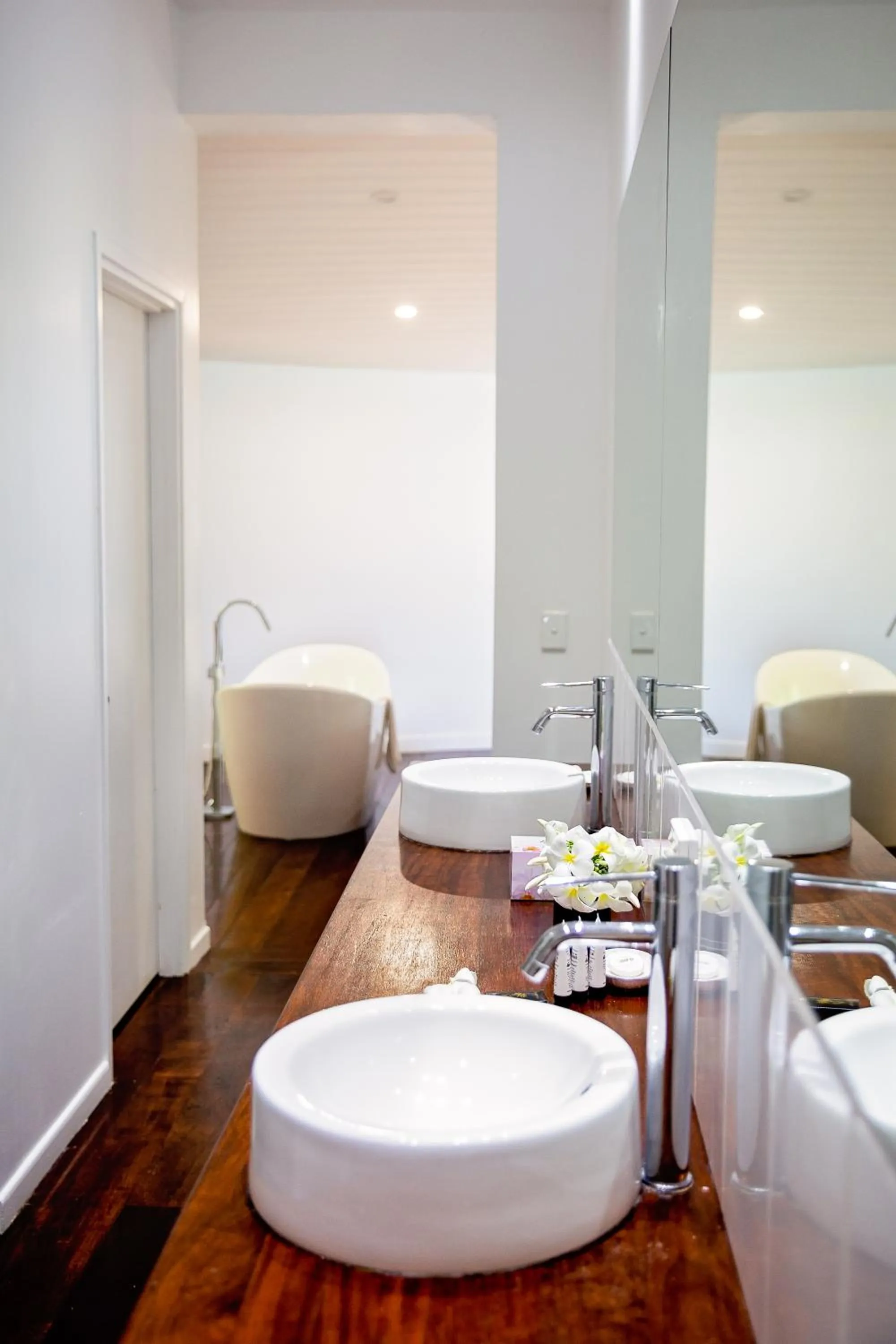 Barrier Beach Resort