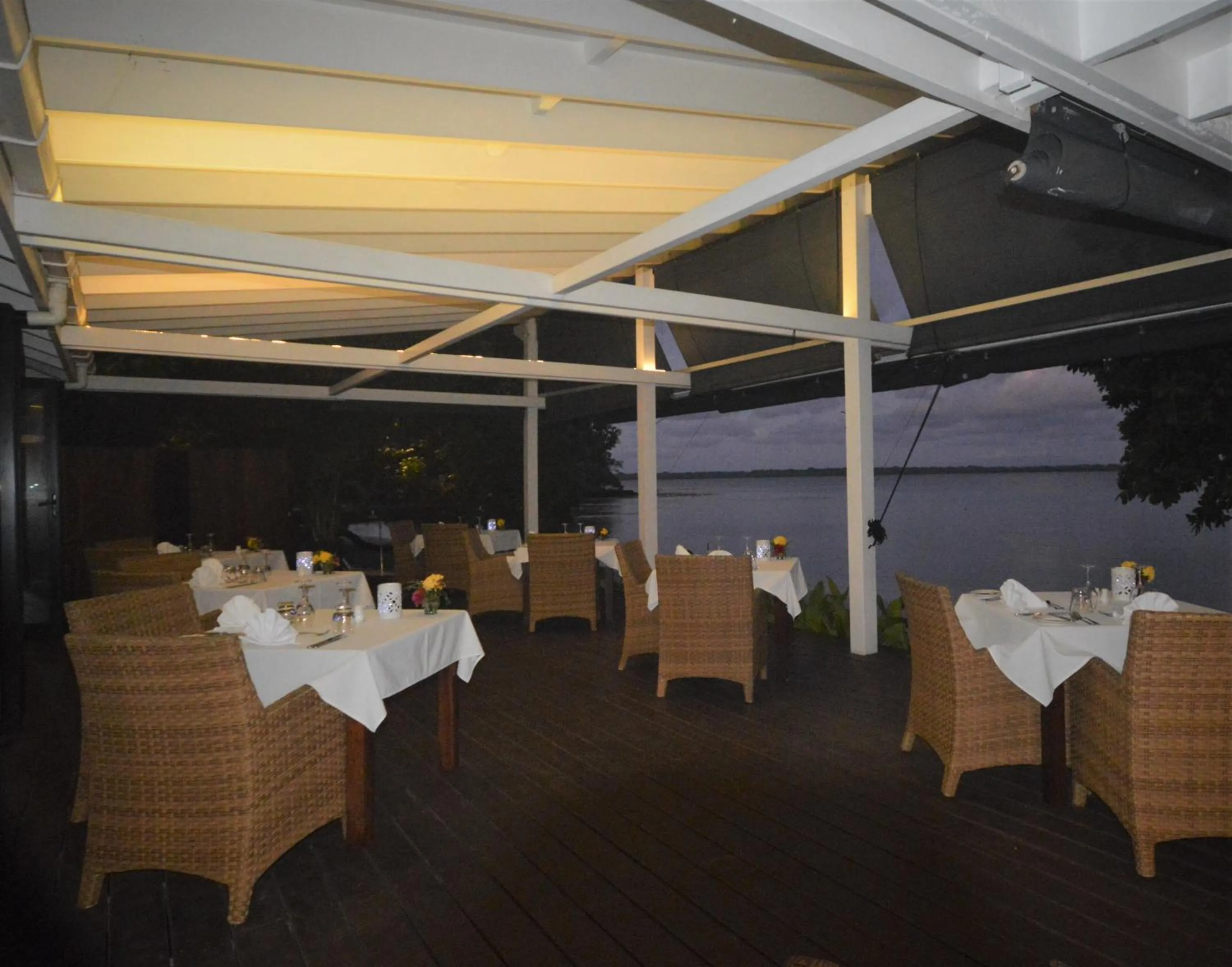 Restaurant/places to eat in Barrier Beach Resort