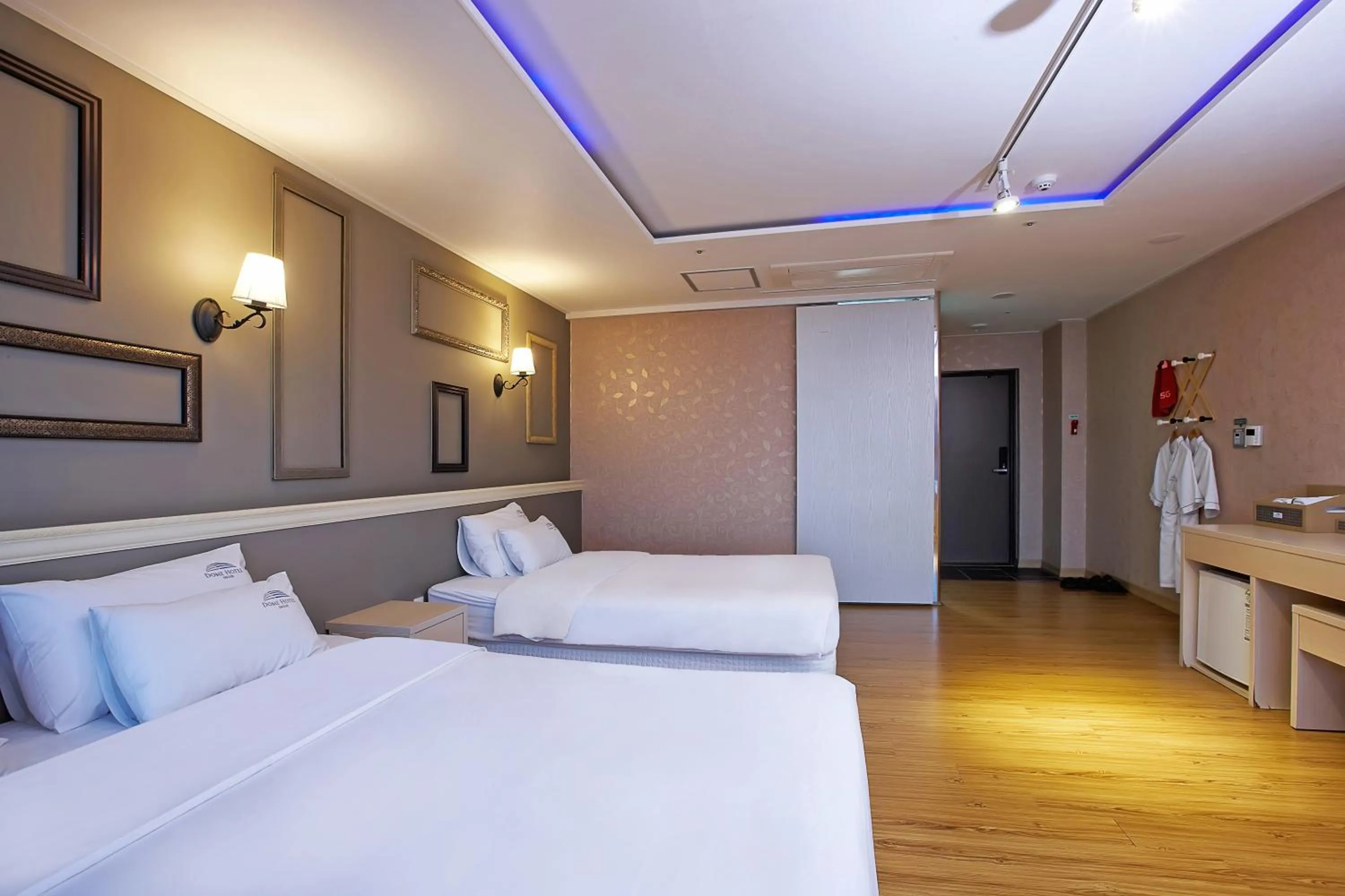 Bed in Dome Hotel Geoje