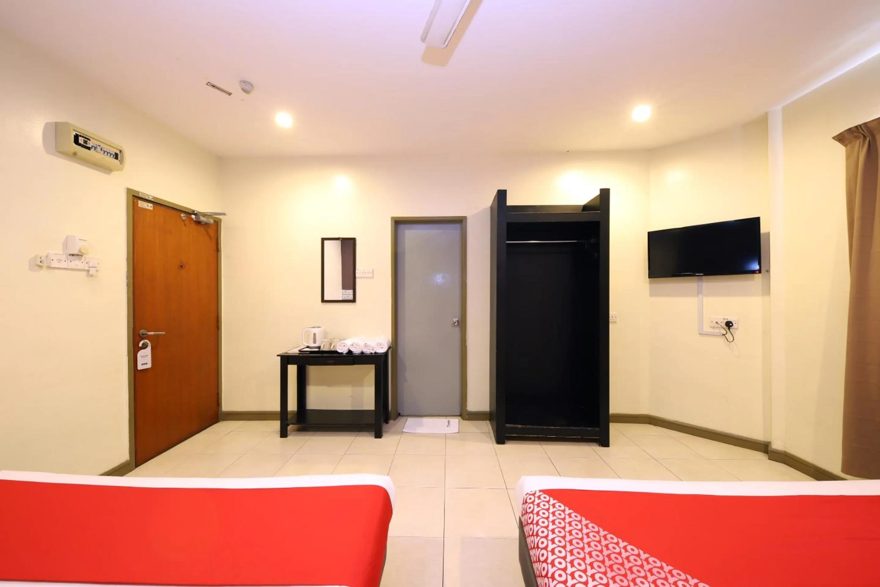 Bedroom, Bed in Collection O Batu Ferringhi Beach formerly ESQ Ferringhi