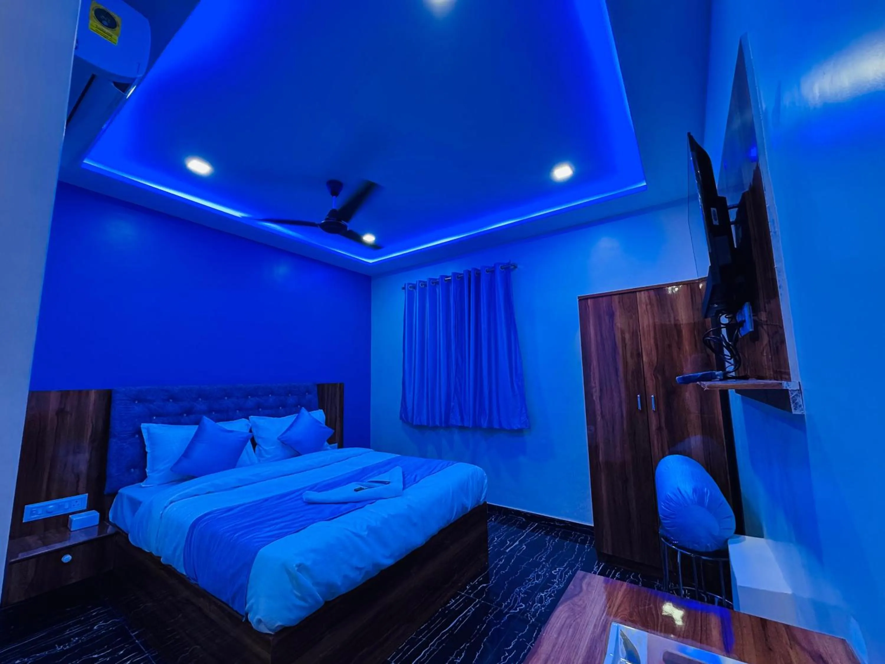 Hotel Welcome Airoli