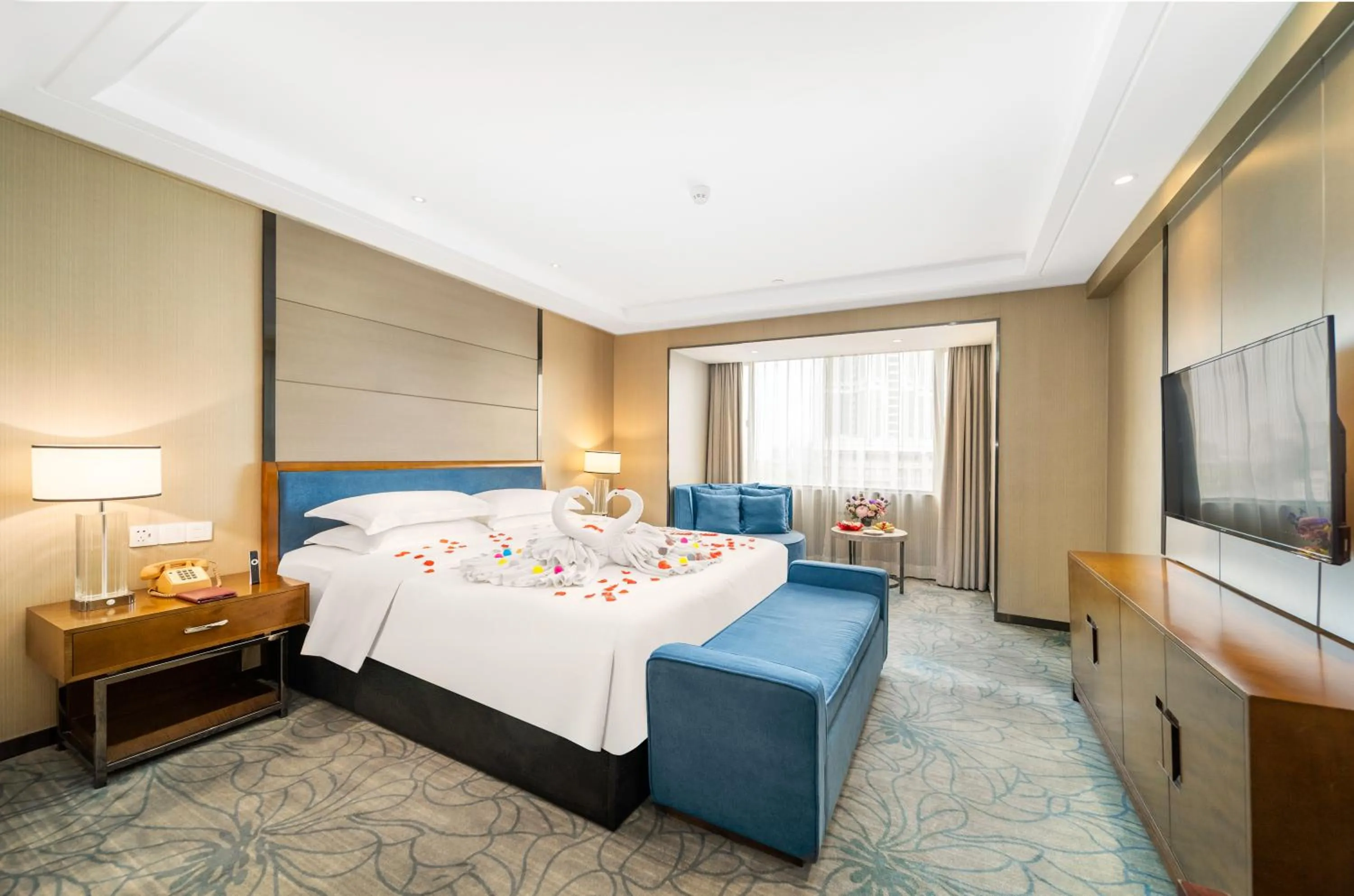 Bed in Zhongshan International Hotel