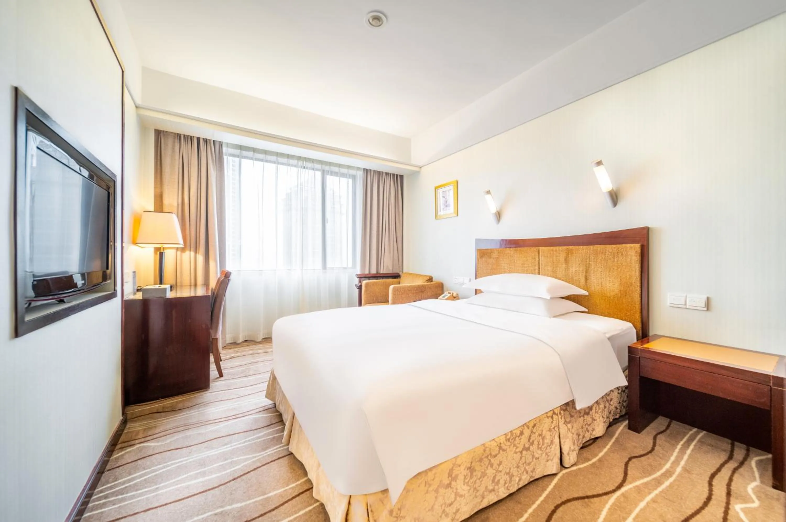 Bed in Zhongshan International Hotel