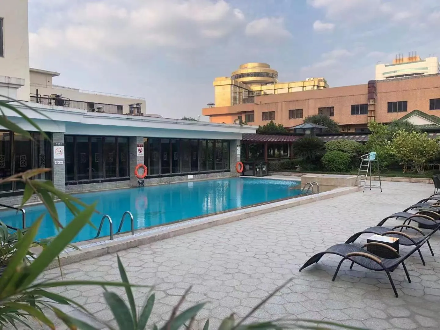 Swimming pool in Zhongshan International Hotel
