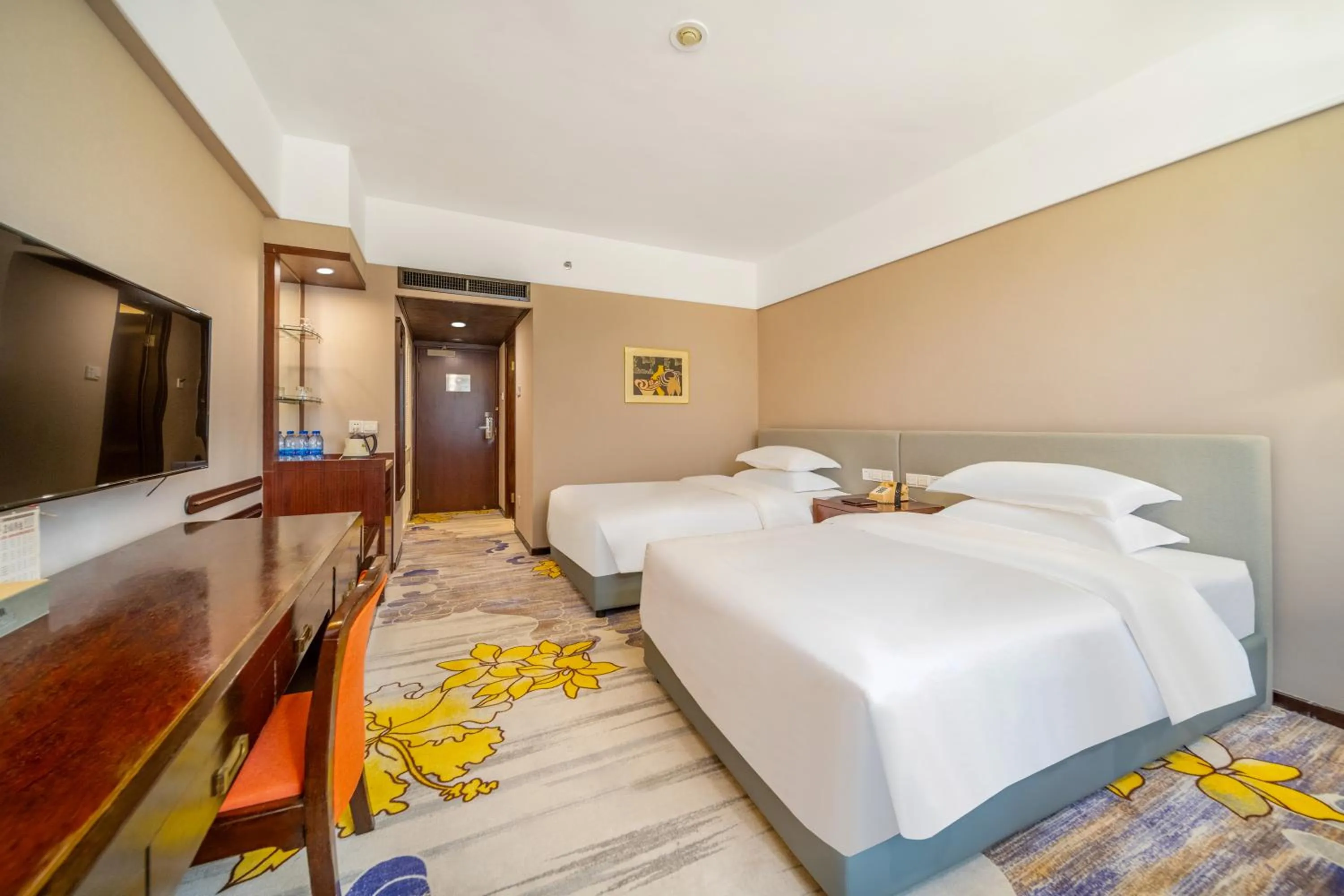Bed in Zhongshan International Hotel