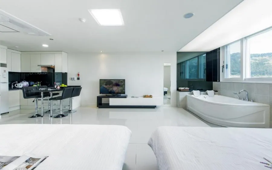 Decorative detail, Bed in Doya Hotel Geoje