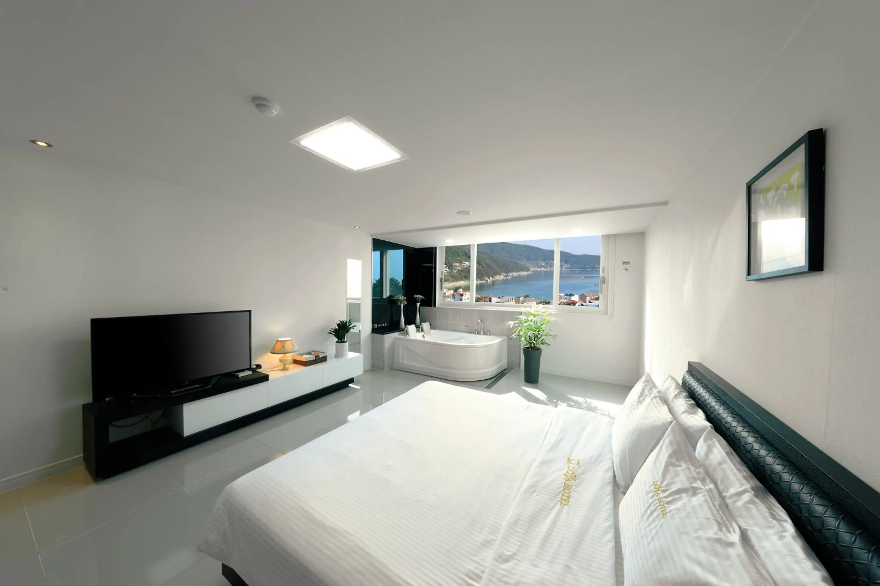 Bed in Doya Hotel Geoje