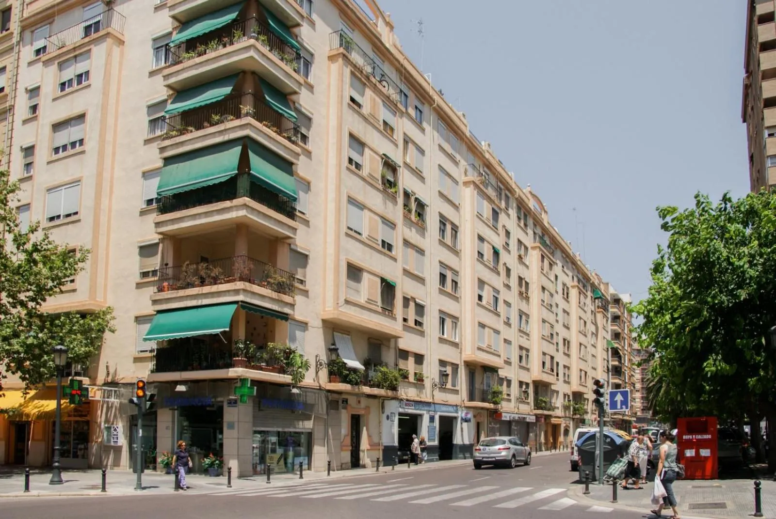 Property building in Apartamentos FV Flats Valencia - Mestalla 5