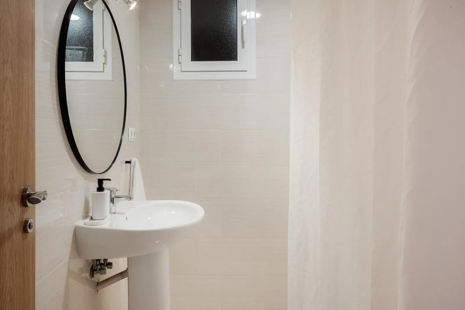 Apartamentos FV Flats Valencia - Mestalla 5