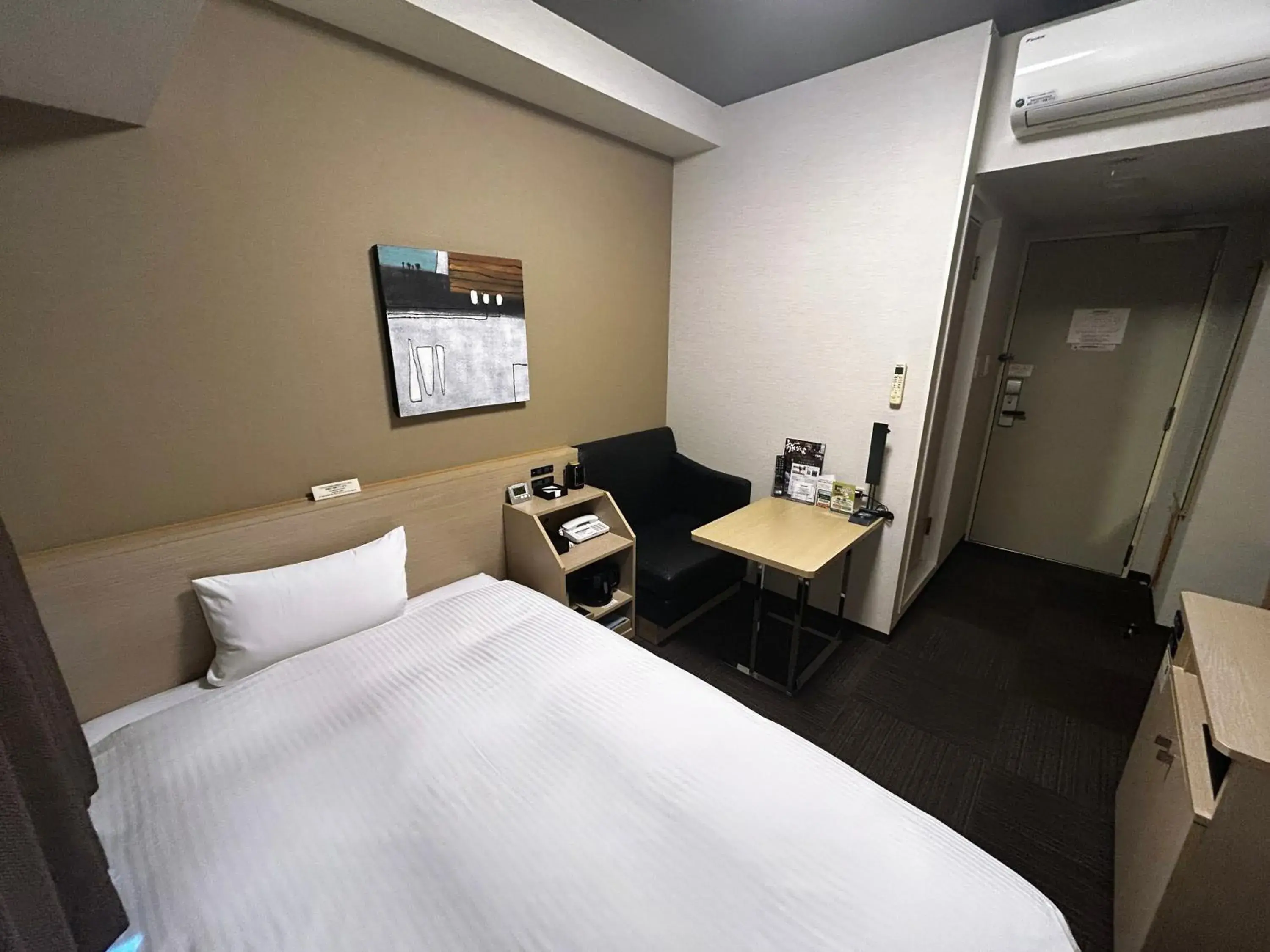 Standard Single Room - single occupancy - Smoking in Hotel Route Inn Toyama Inter Standard Single Room - single occupancy - Smoking in Hotel Route Inn Toyama Inter