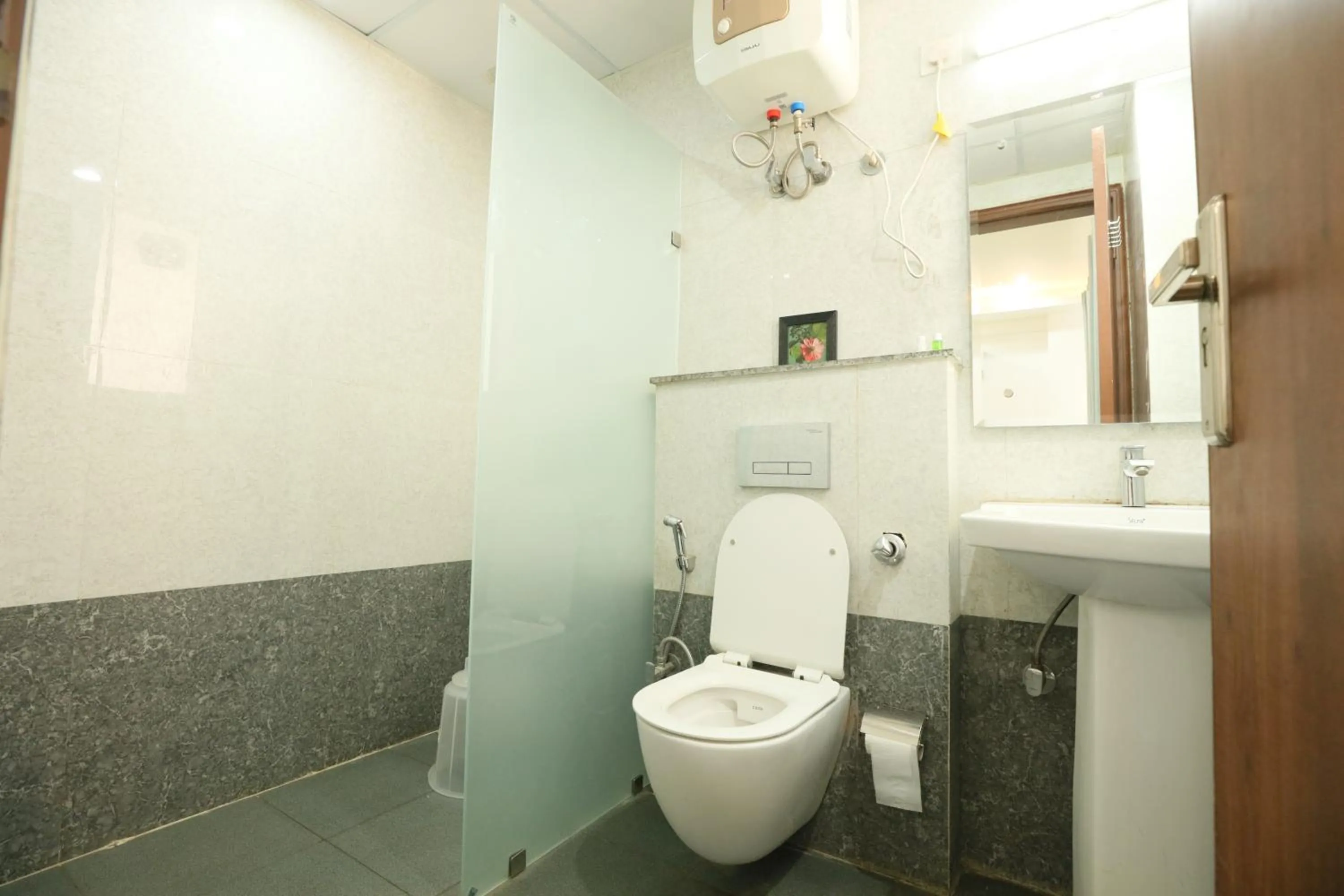 Bathroom in CORPORATE STAYS-Golf Course Road
