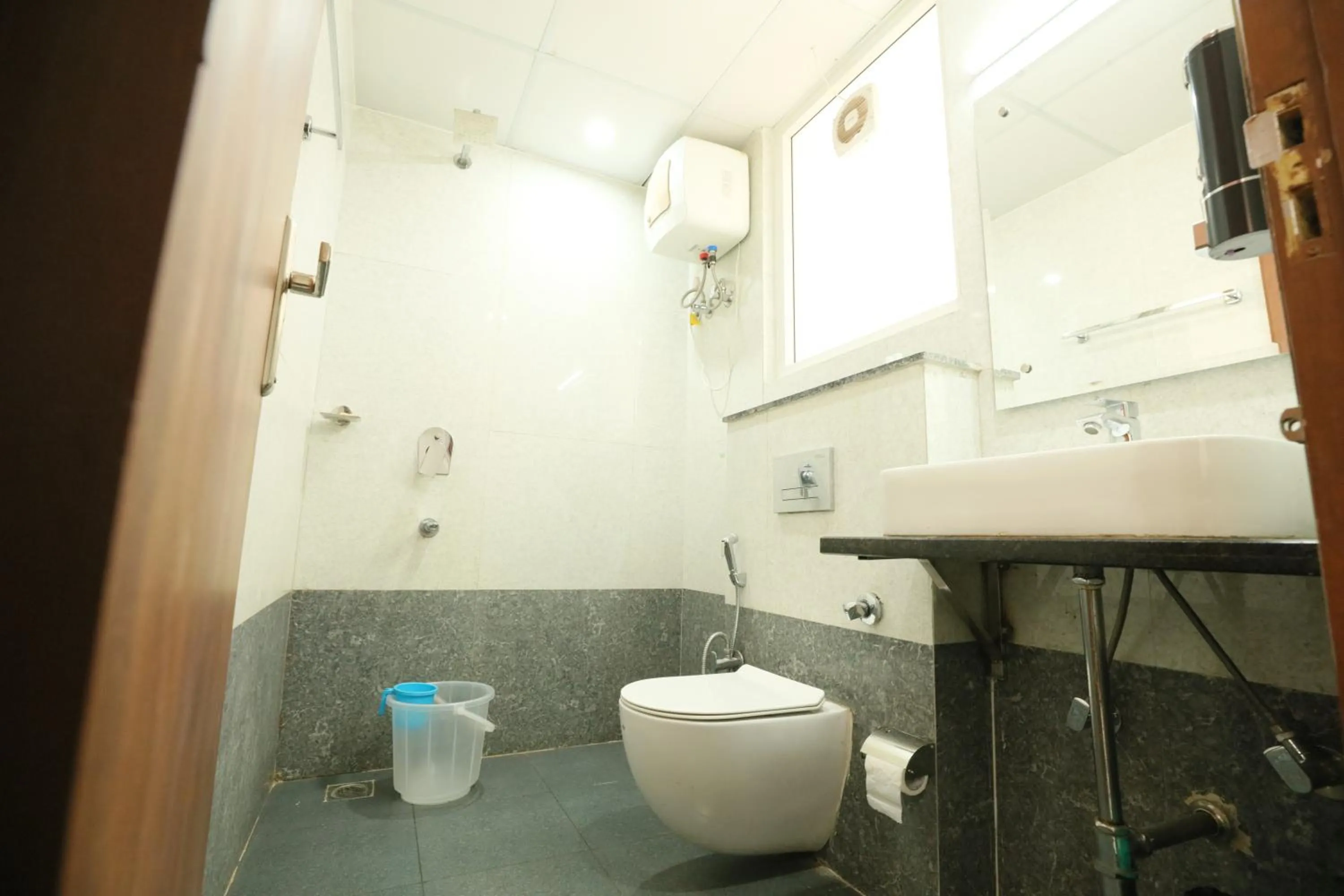 Bathroom in CORPORATE STAYS-Golf Course Road