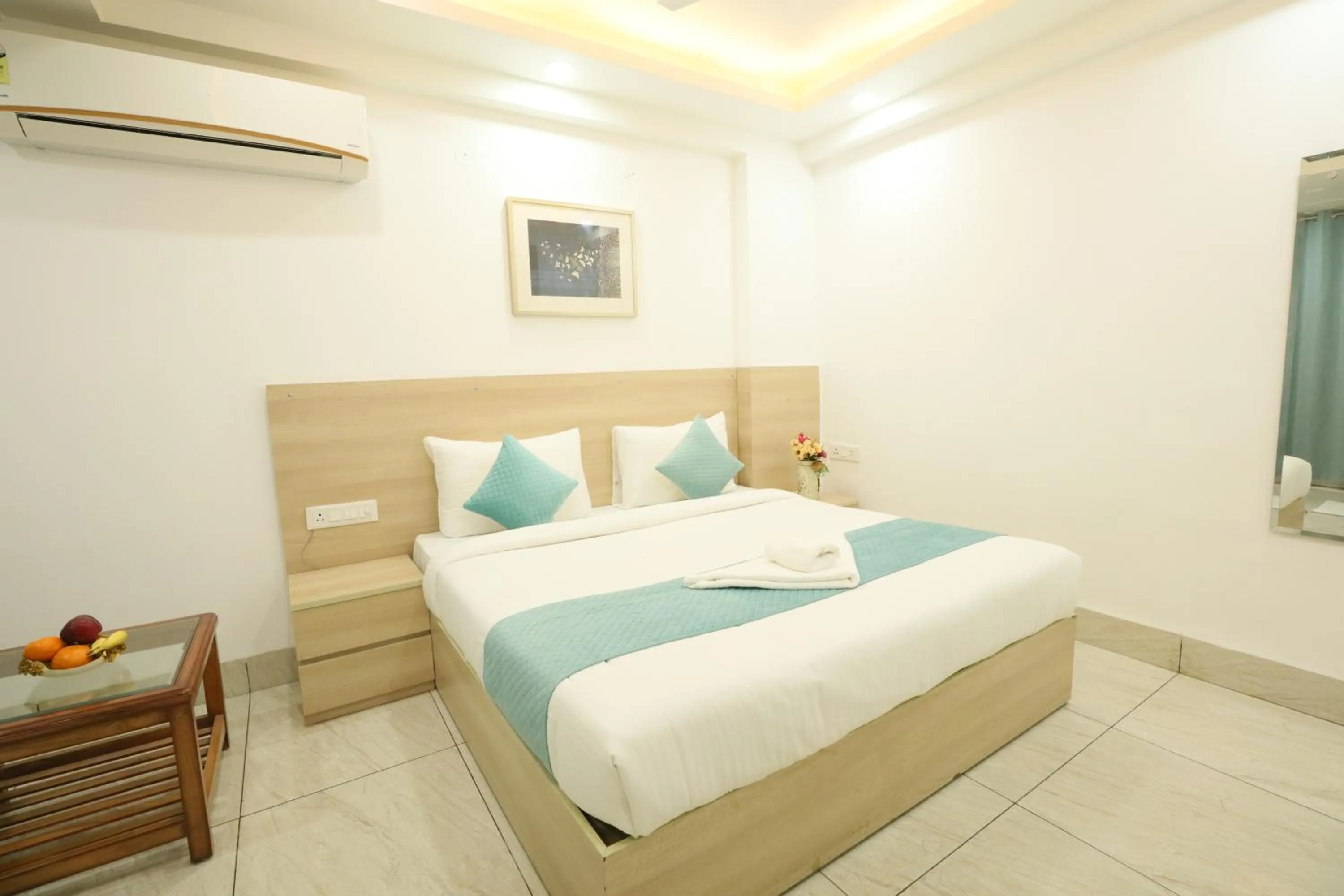Bedroom, Bed in CORPORATE STAYS-Golf Course Road