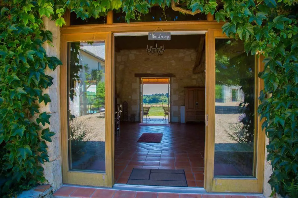 Toilet in Gites Boutique