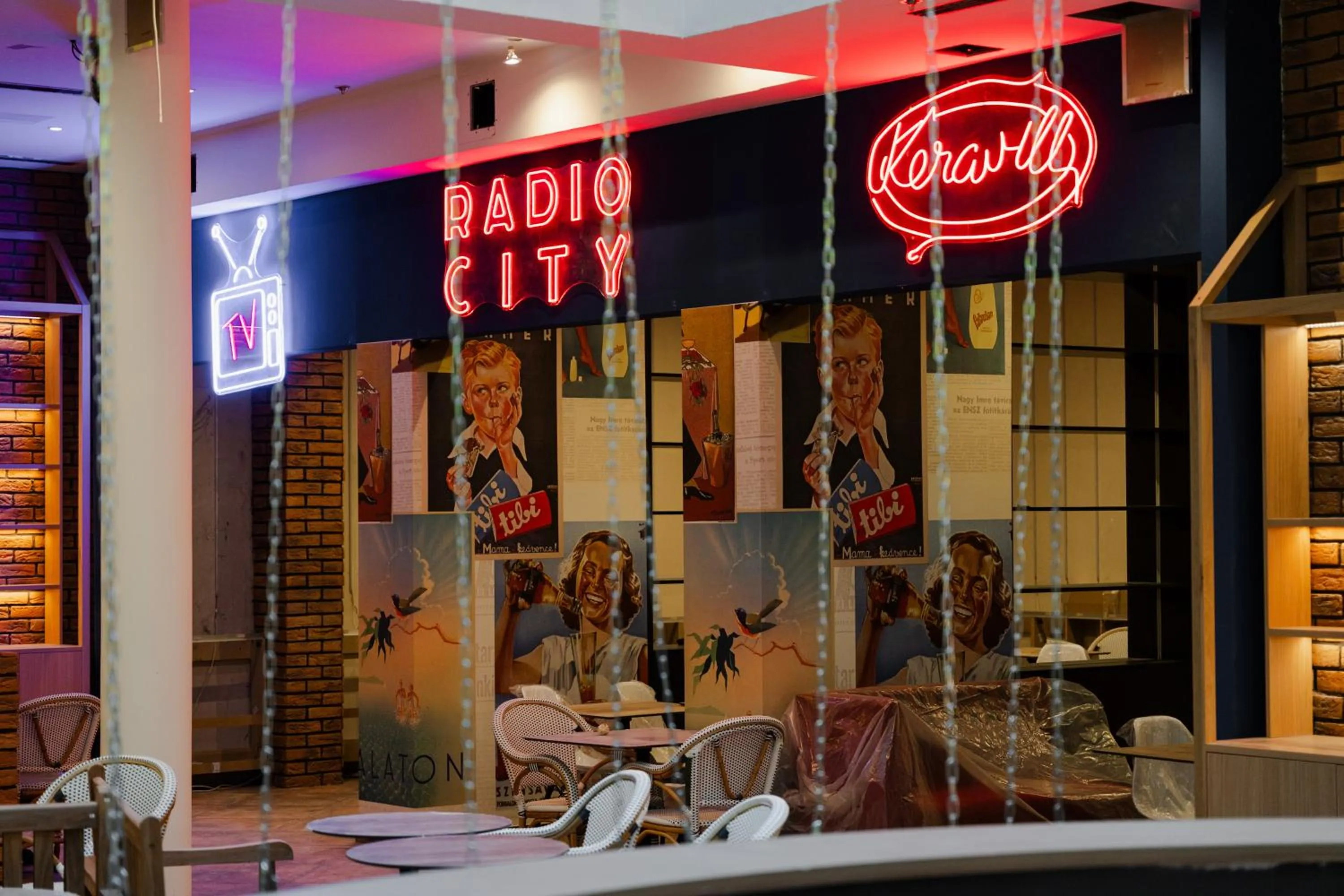 Lobby or reception in Mamaison Vibe Hotel Downtown Budapest