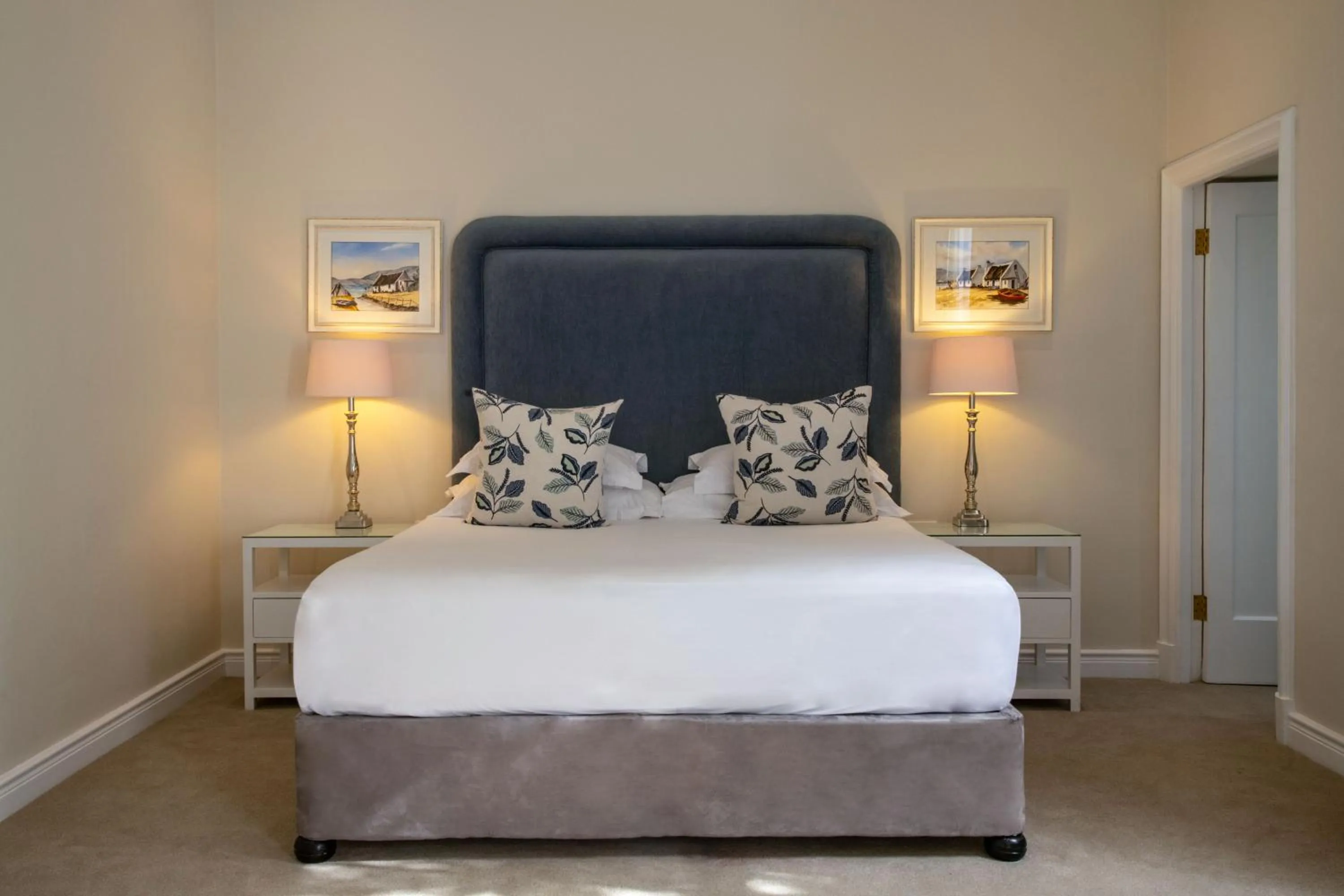 Bed in The Marine Hermanus