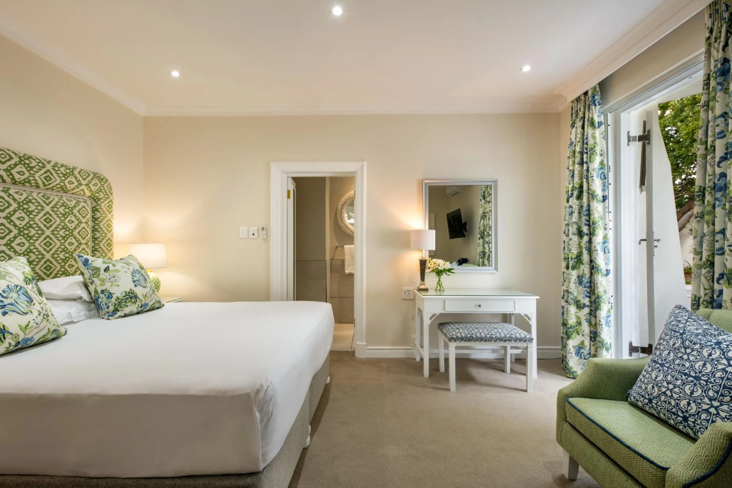 Bedroom, Bed in The Marine Hermanus