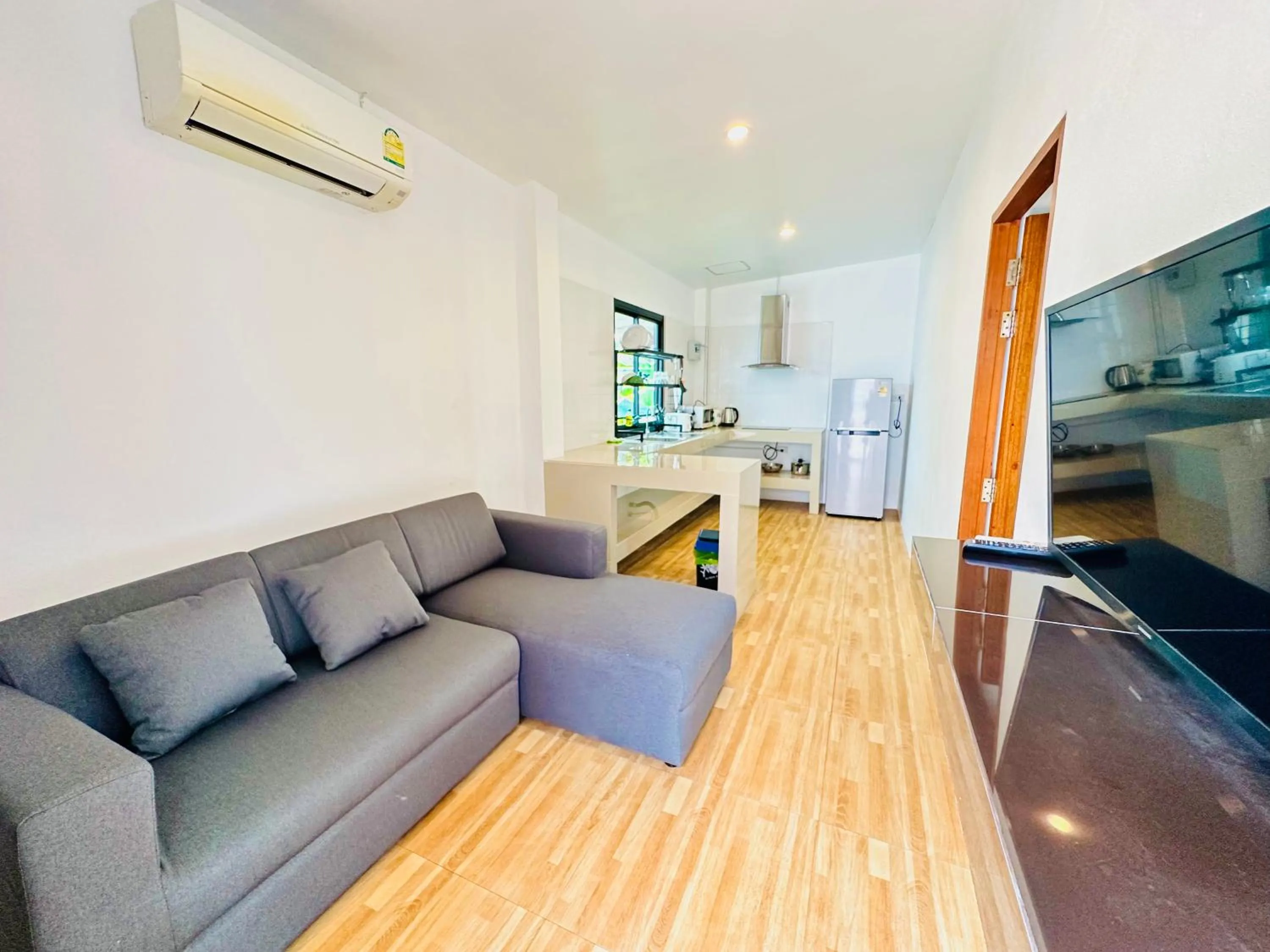 TV and multimedia in The Scenery Beach Resort