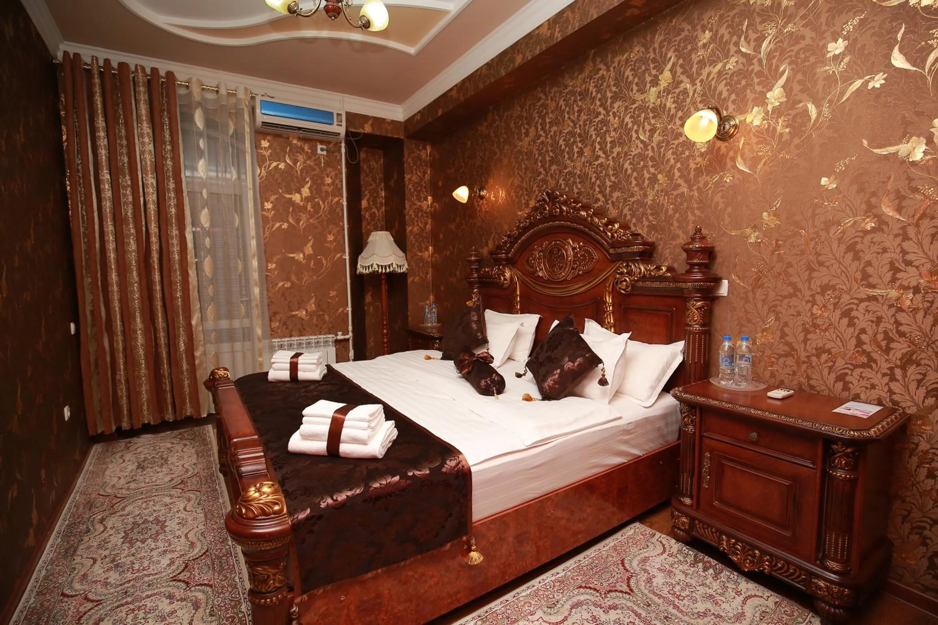 Khujand Deluxe Hotel