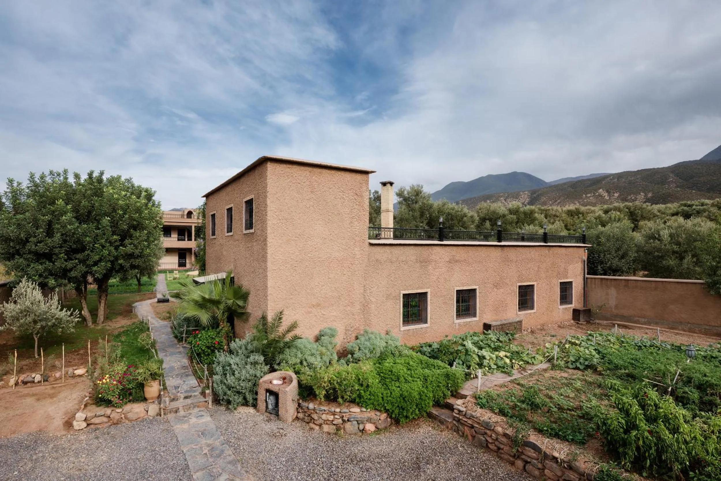 Communal lounge/ TV room in Ouirgane Ecolodge