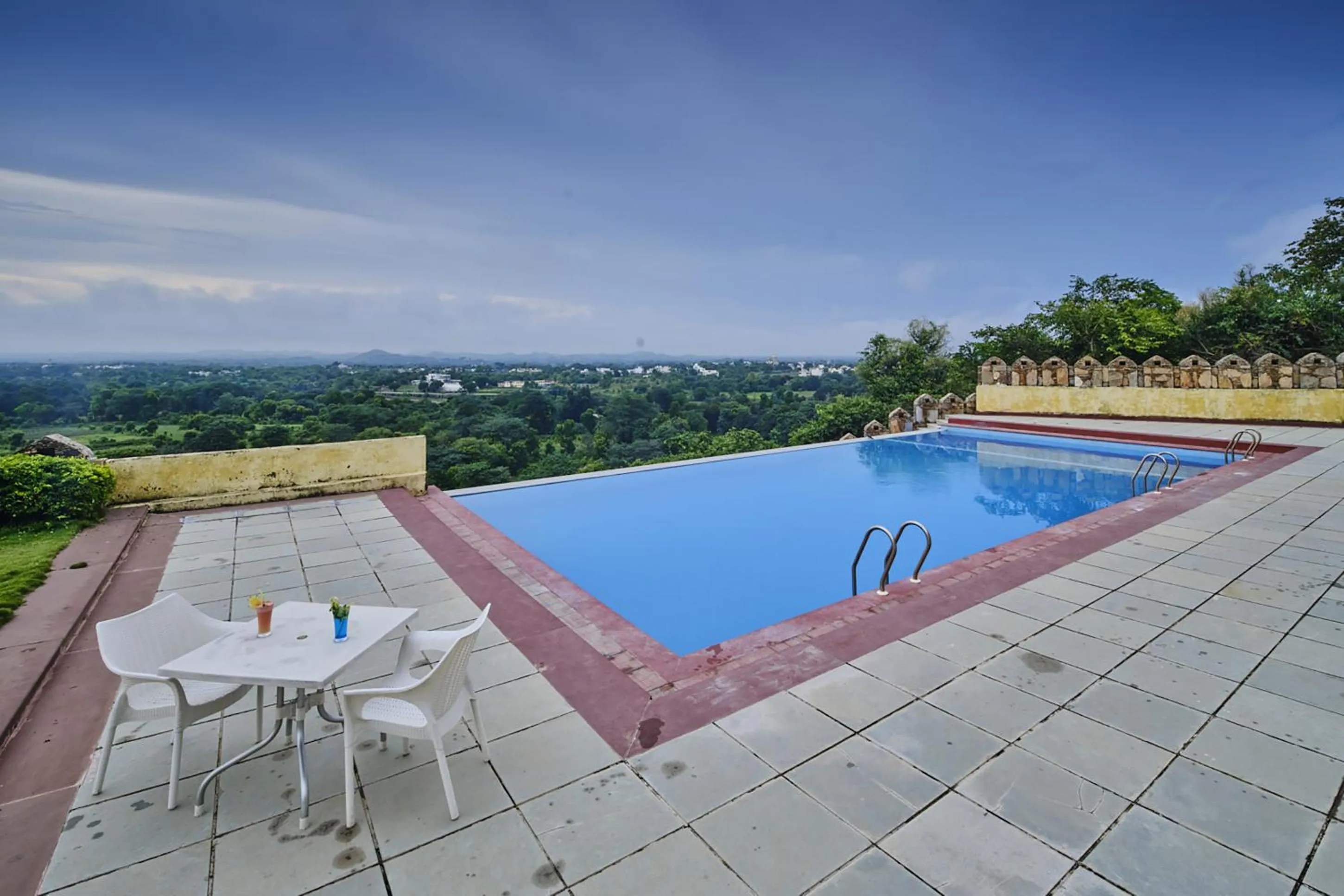 Swimming pool in jüSTa Brij Bhoomi Resort, Nathdwara