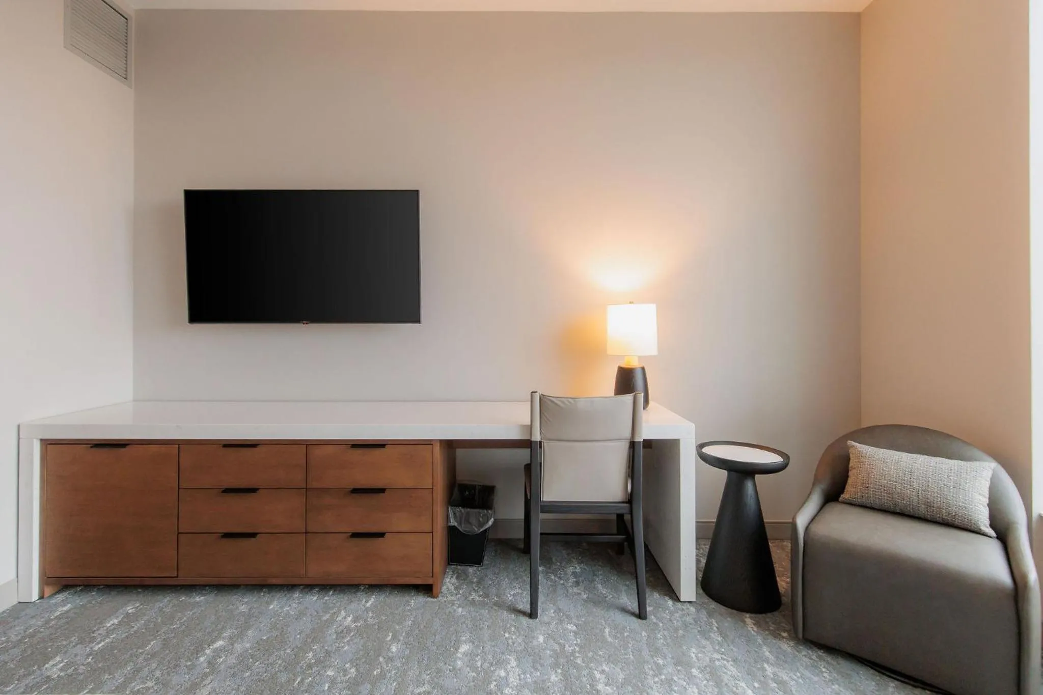 Seating area in Highpoint Hotel