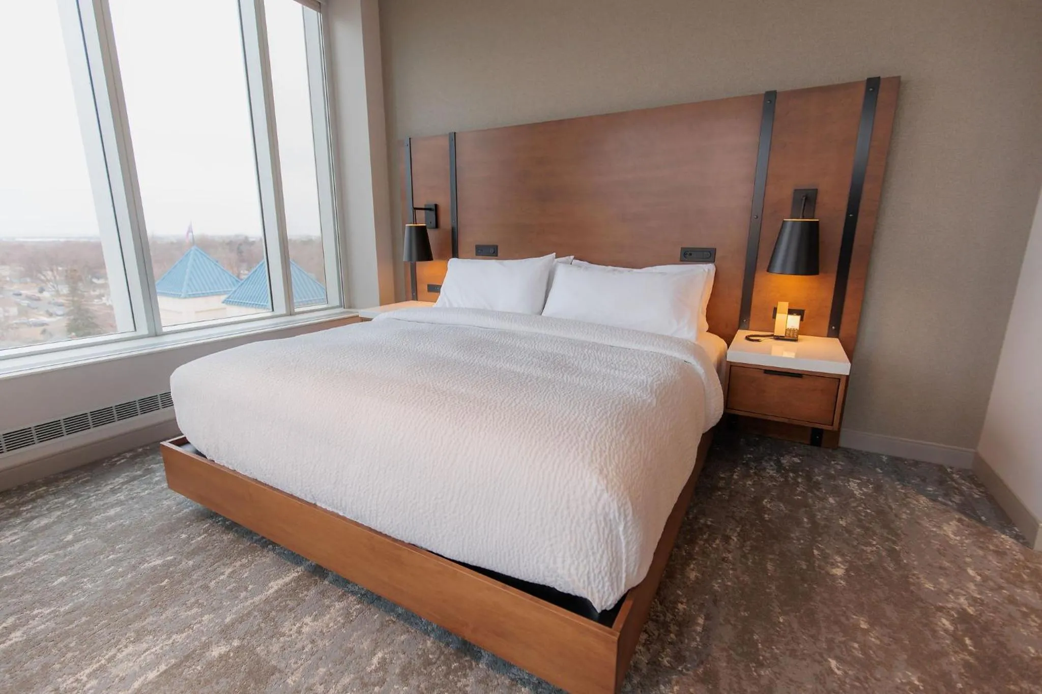 Bedroom, Bed in Highpoint Hotel