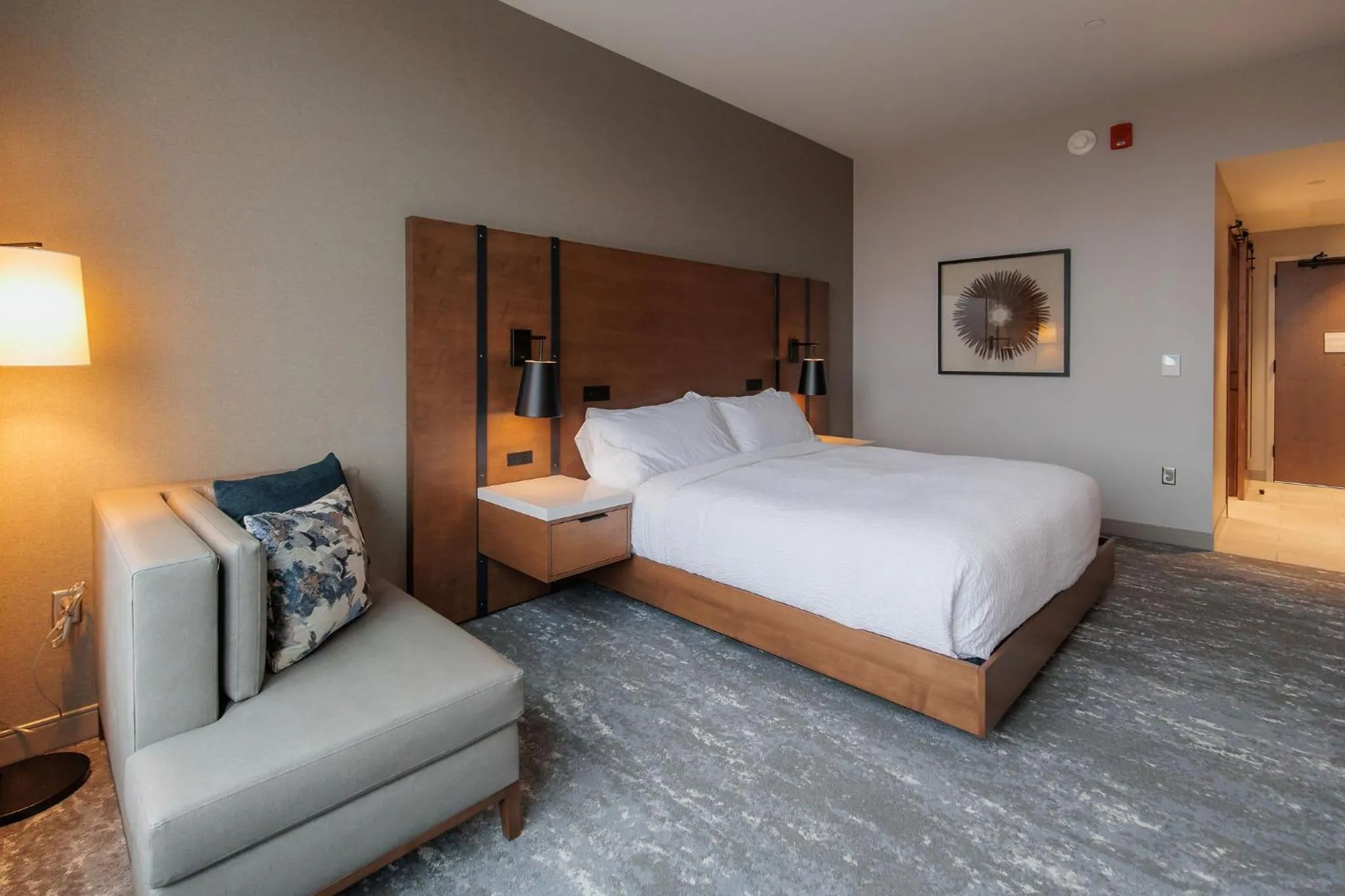 Bed in Highpoint Hotel