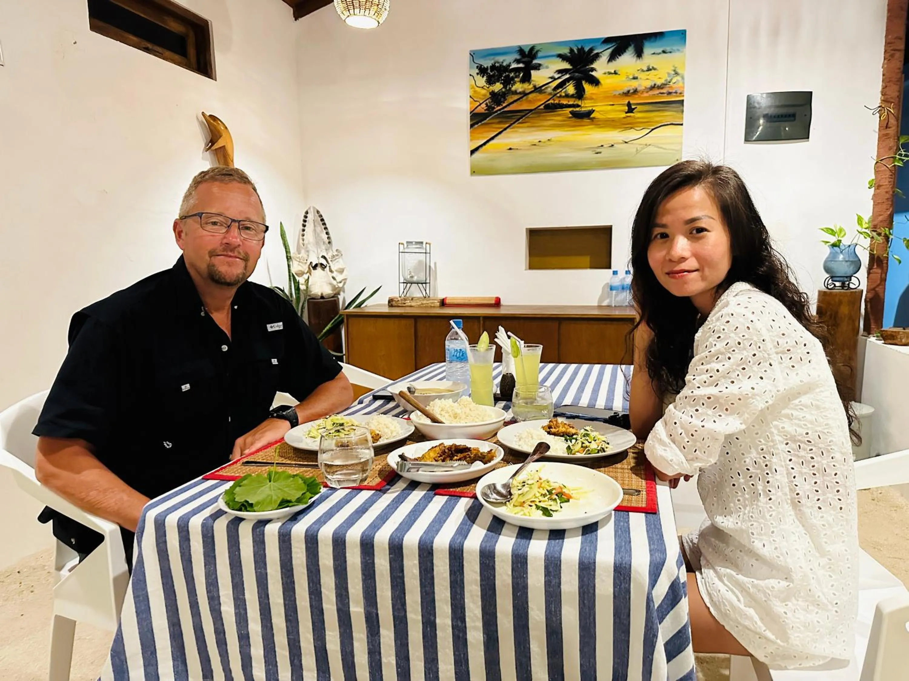 Restaurant/places to eat in Masfalhi View Inn