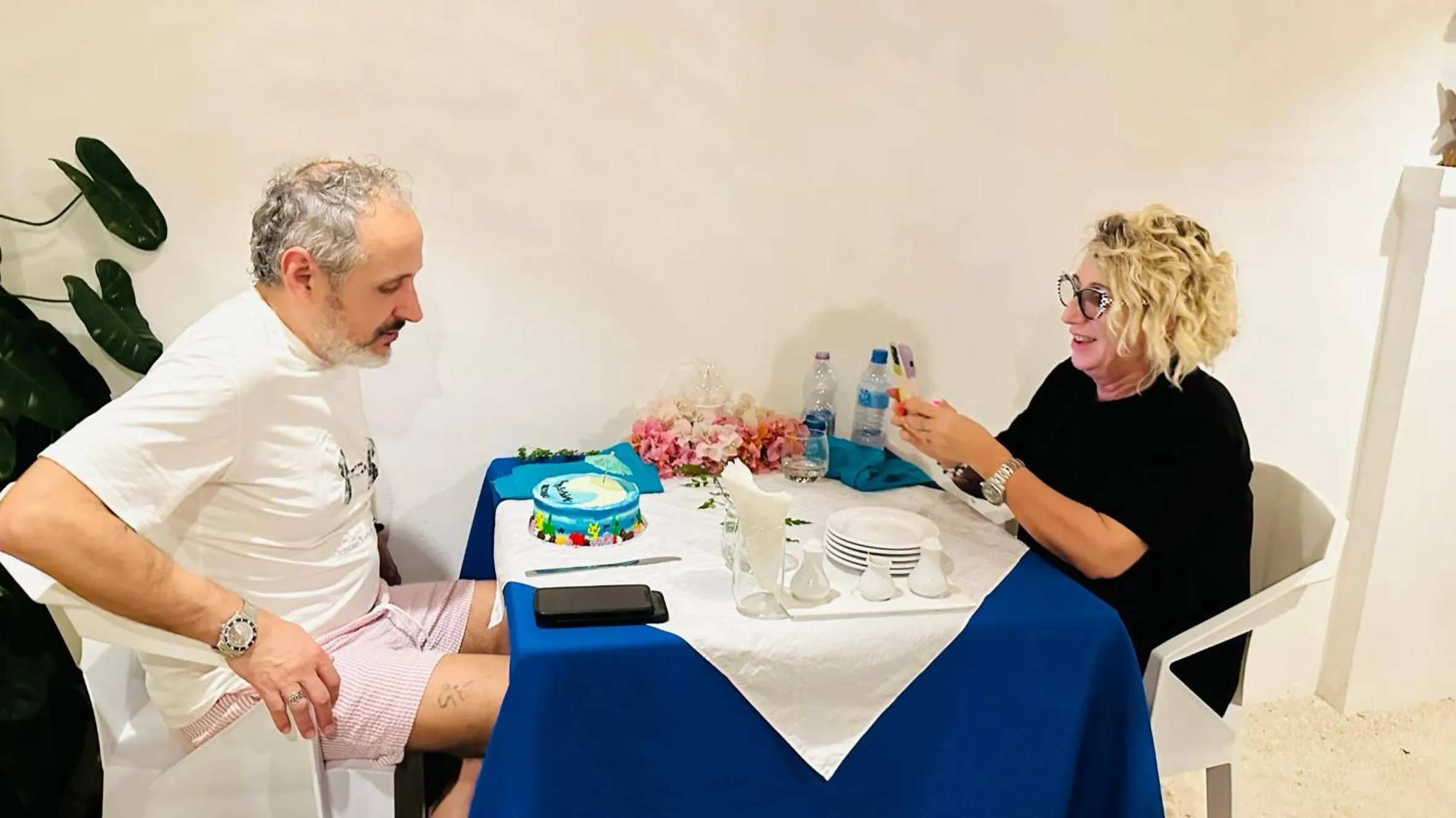 Food and drinks in Masfalhi View Inn