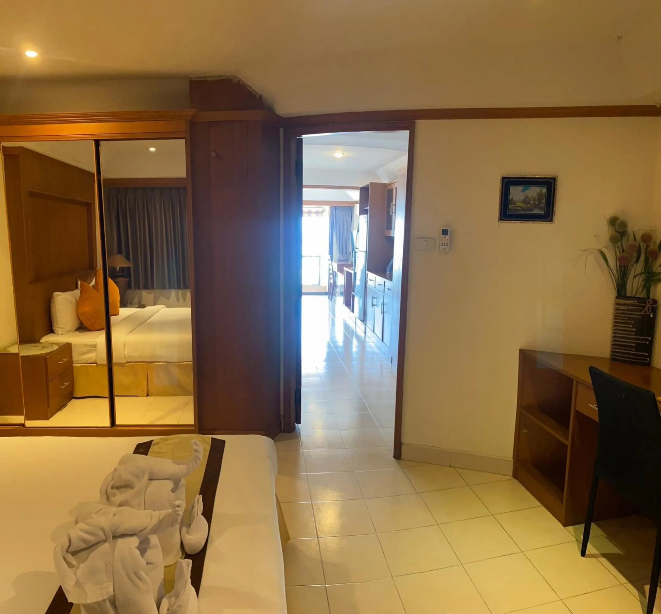 Photo of the whole room, Bed in Seaview Sriracha Hotel