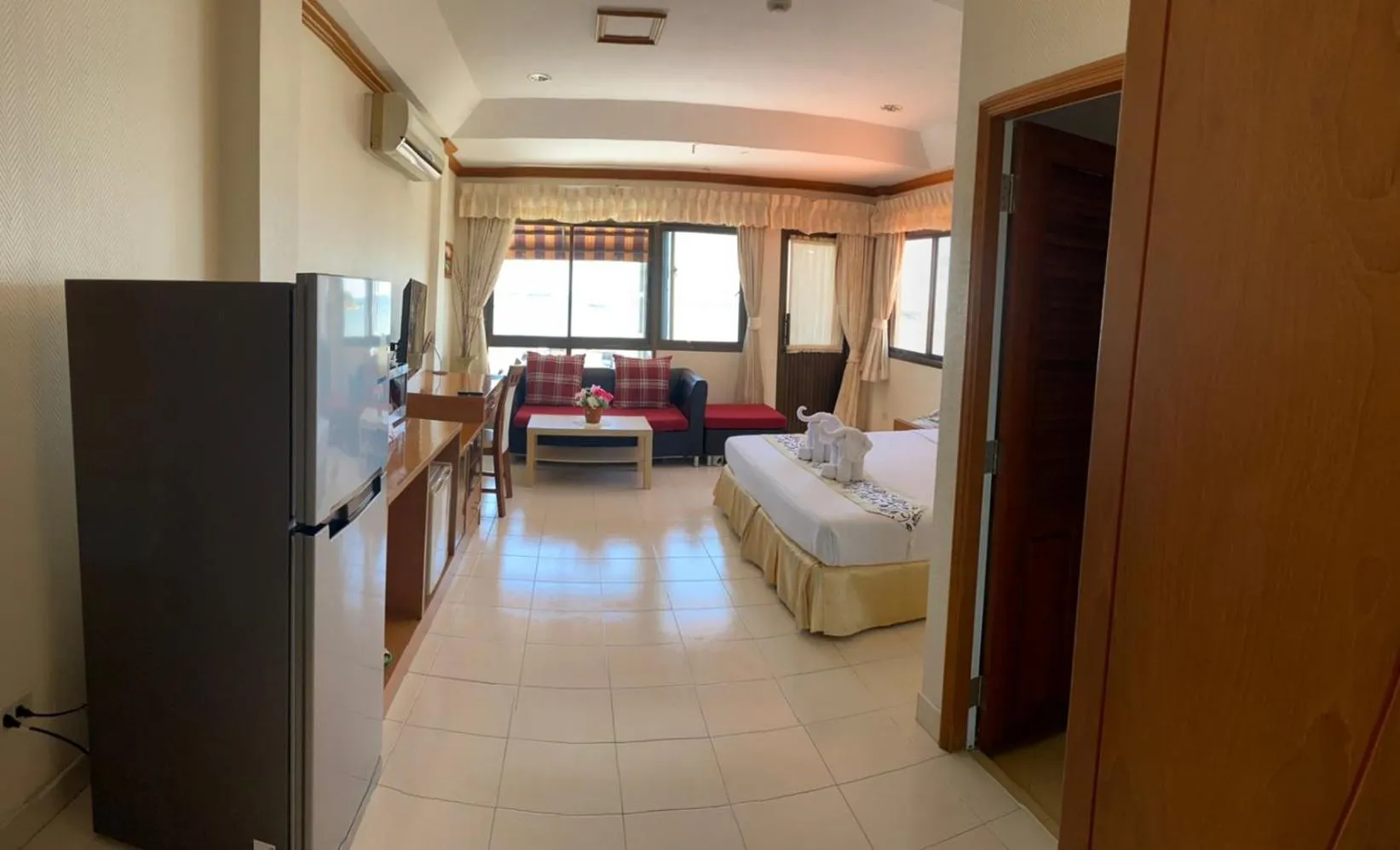 Seaview Sriracha Hotel