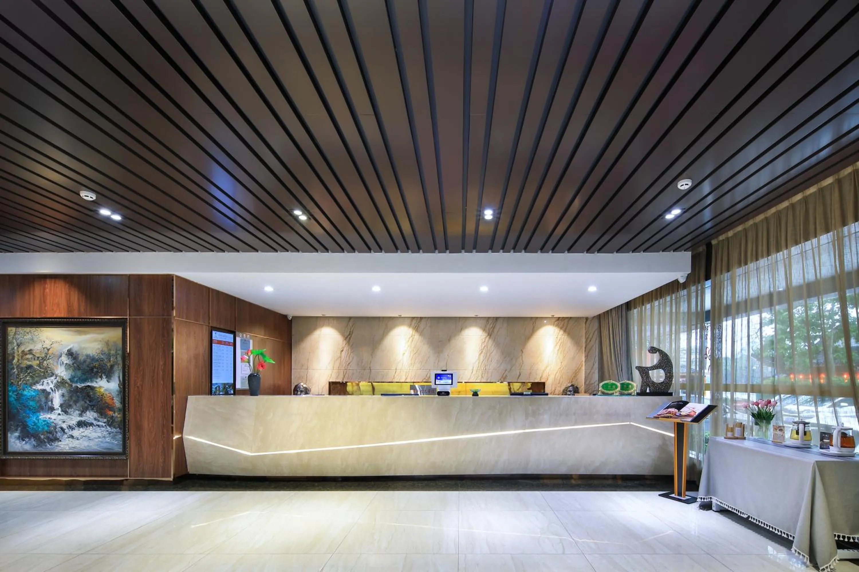 Lobby or reception in Venus Royal Hotel Guilin Elephant Trunk Hill & Sun and Moon Twin Towers Branch