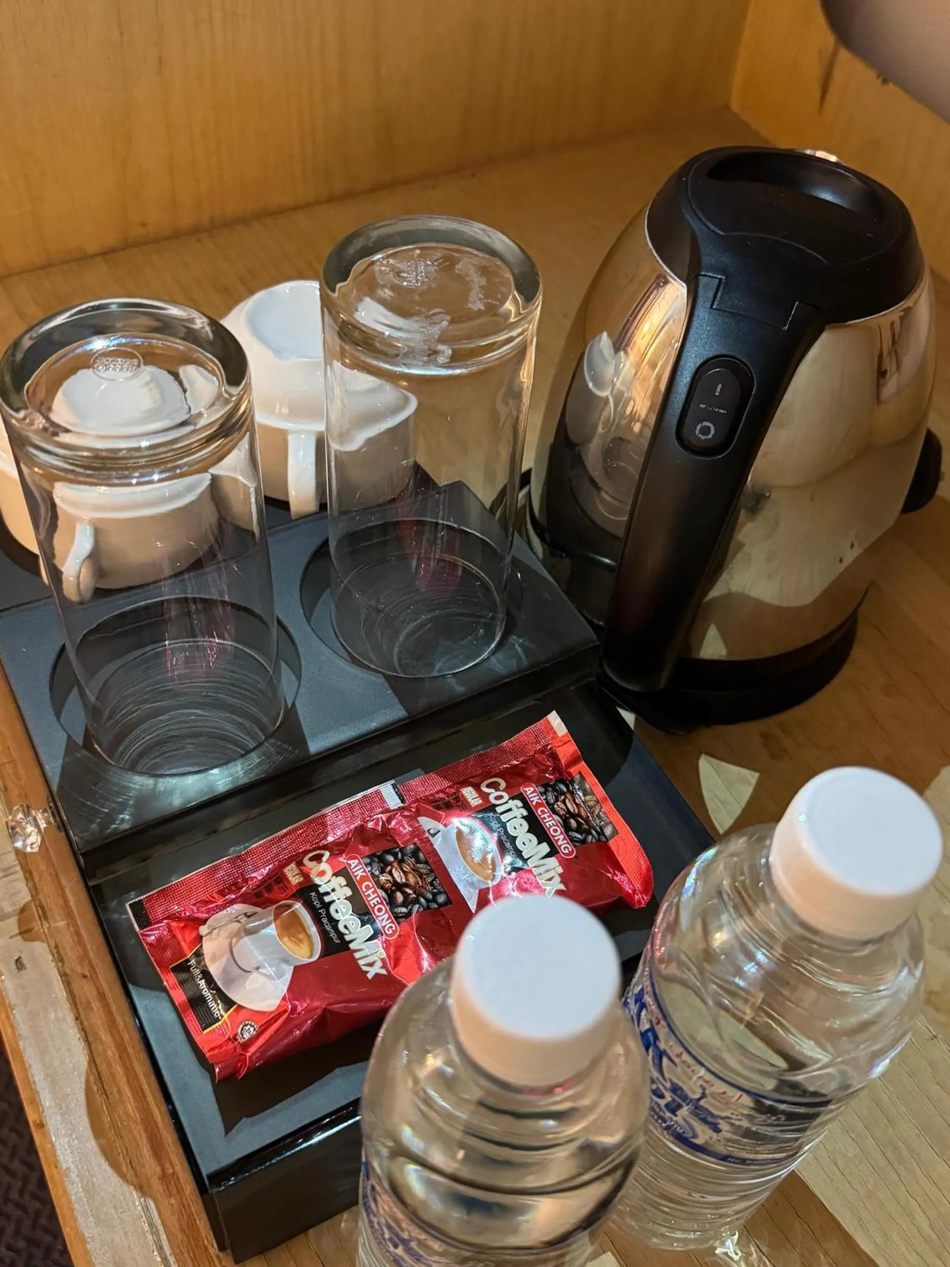Coffee/tea facilities in Hotel Deleeton