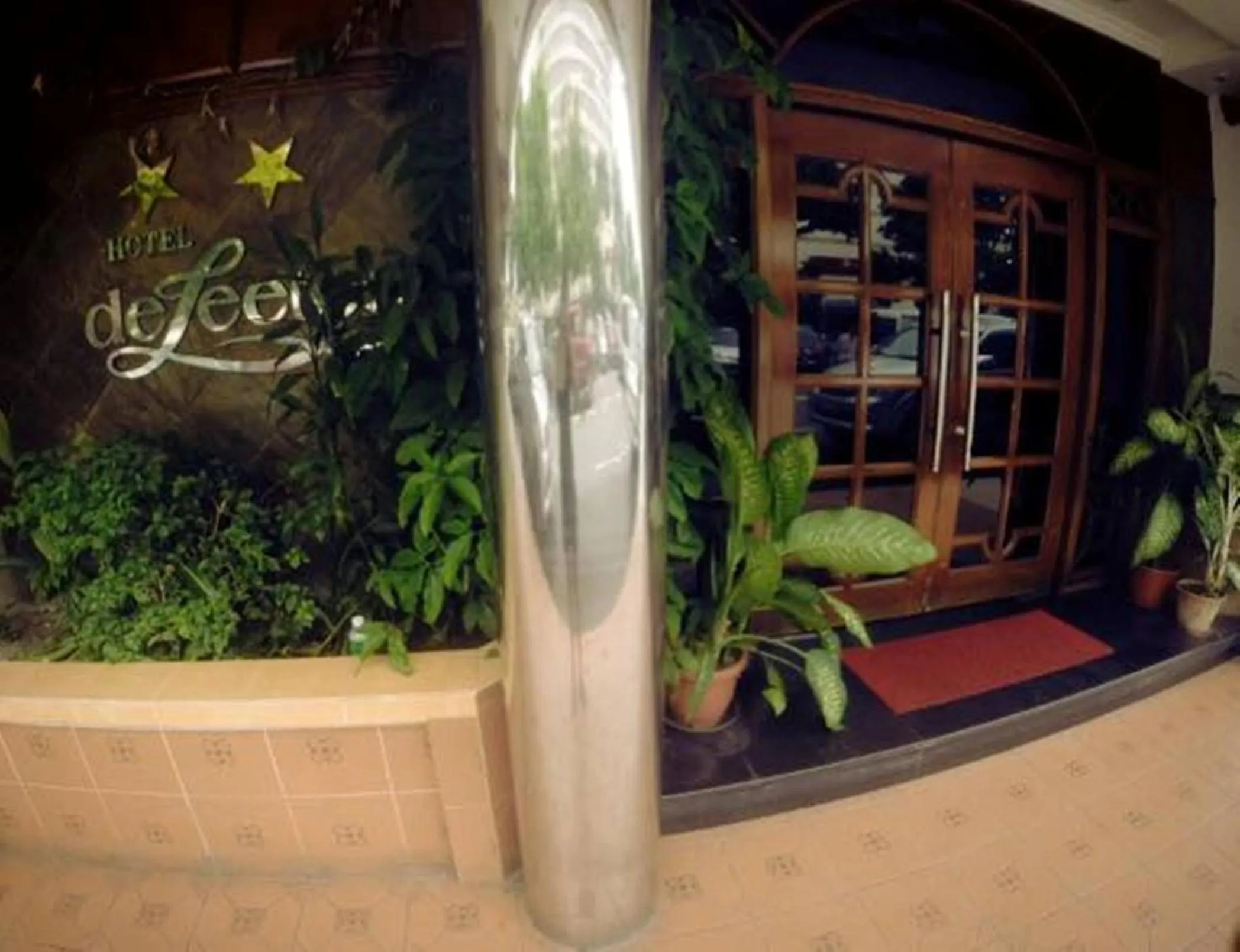 Facade/entrance in Hotel Deleeton