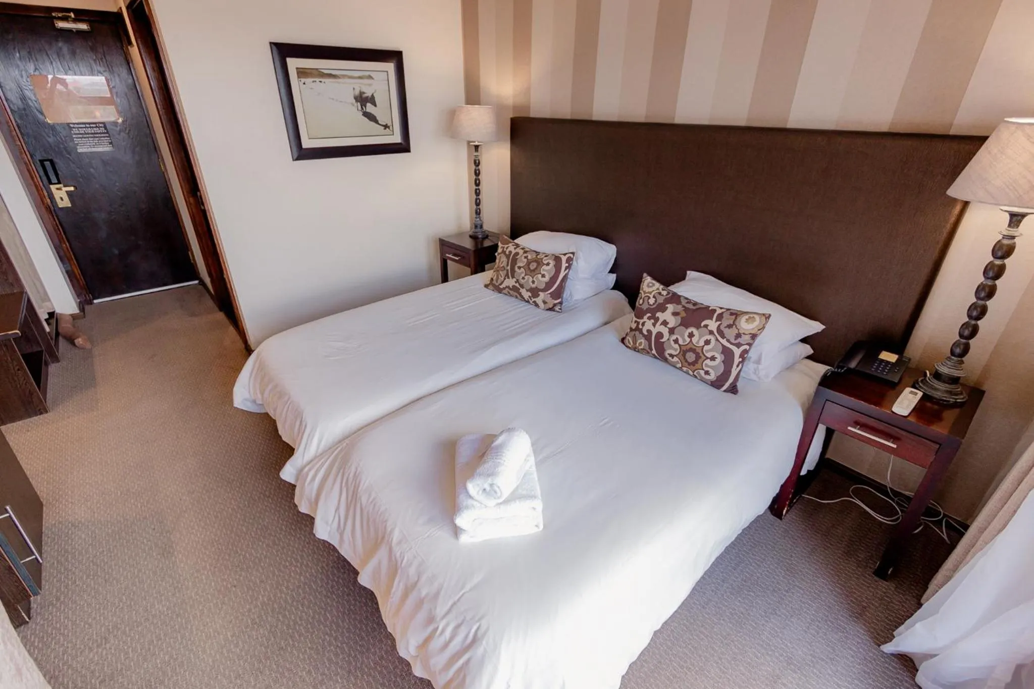 Bedroom, Bed in The Kelway Hotel