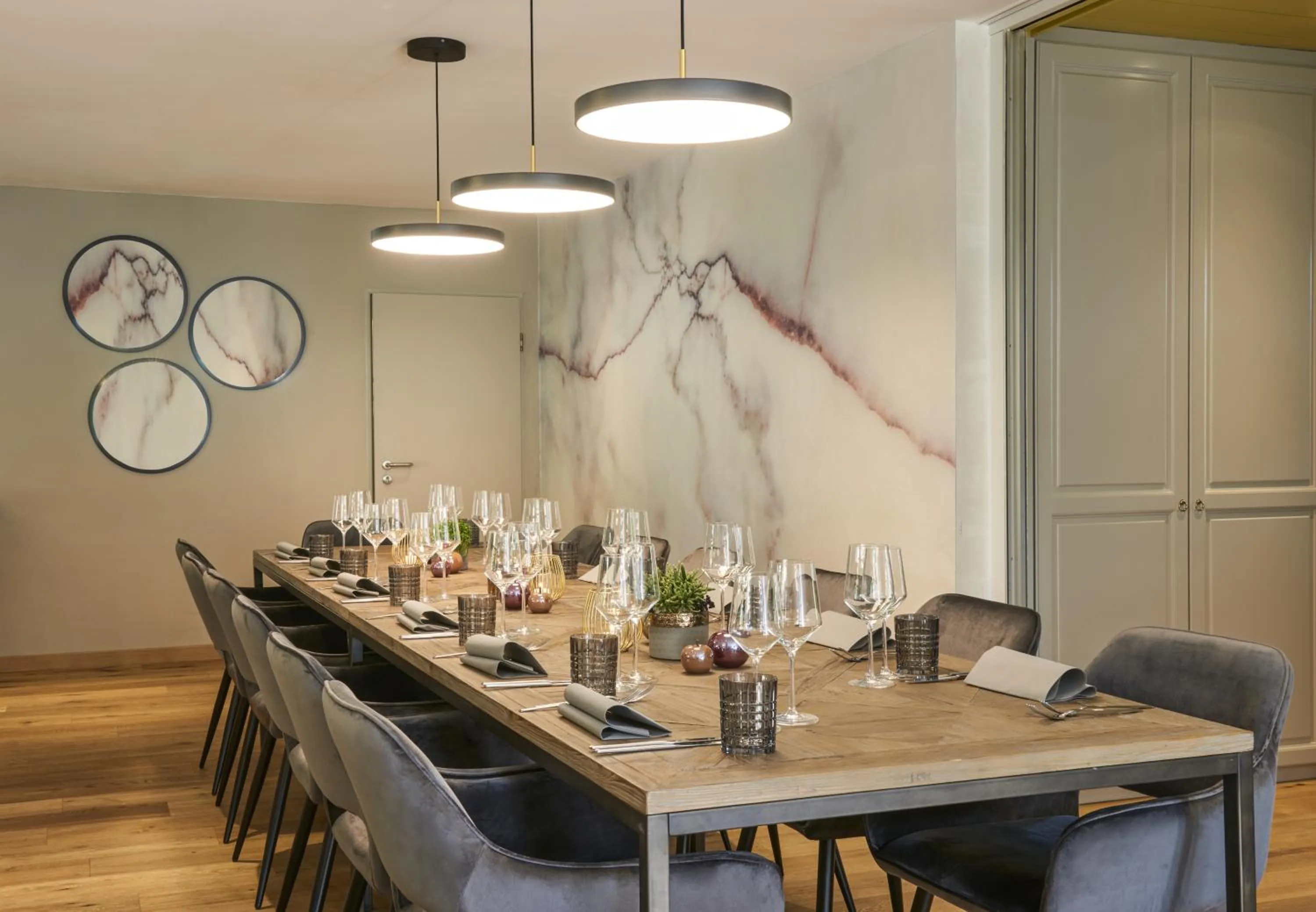 Decorative detail in QUARTIER 82 by Arcadeon