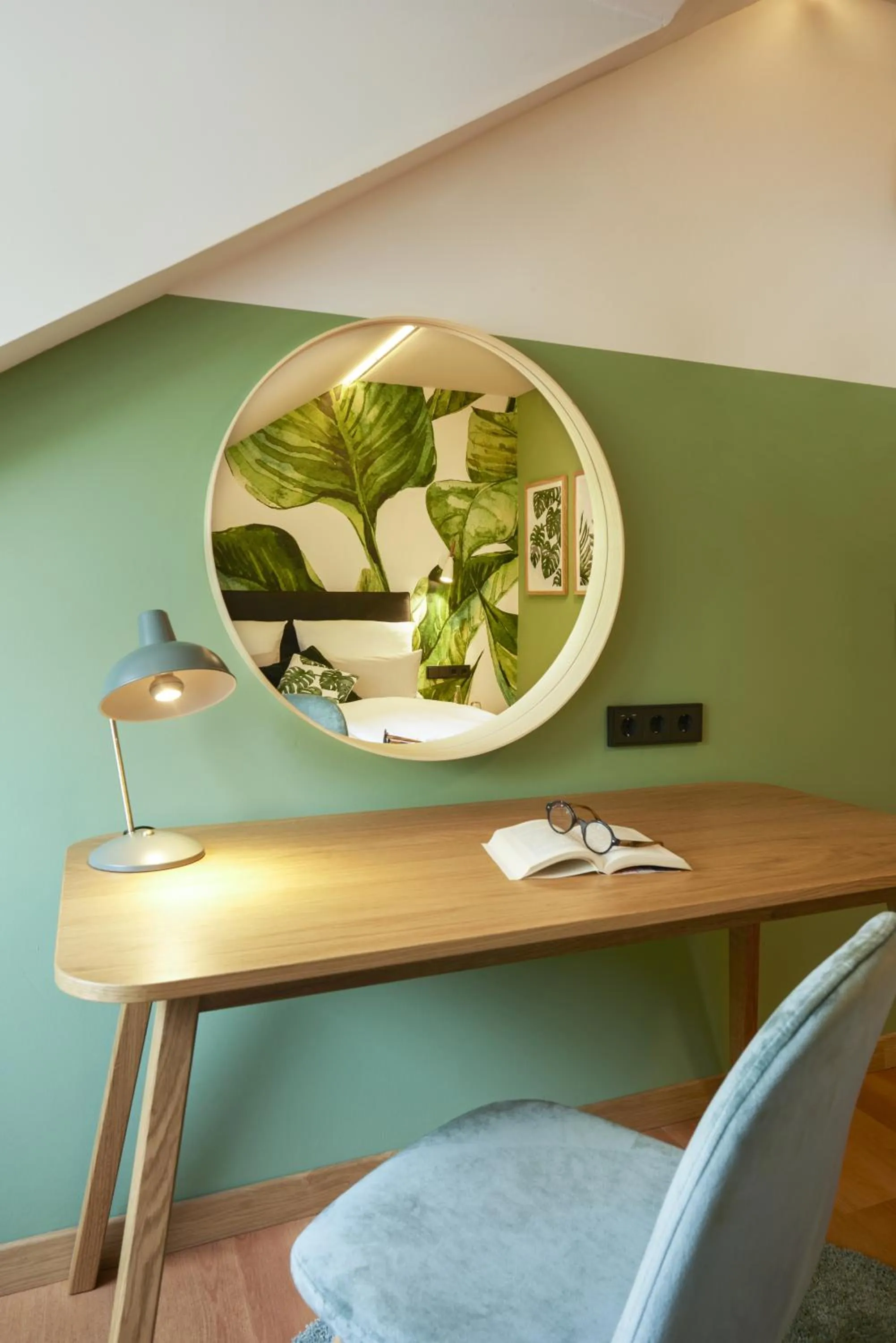 Photo of the whole room in QUARTIER 82 by Arcadeon