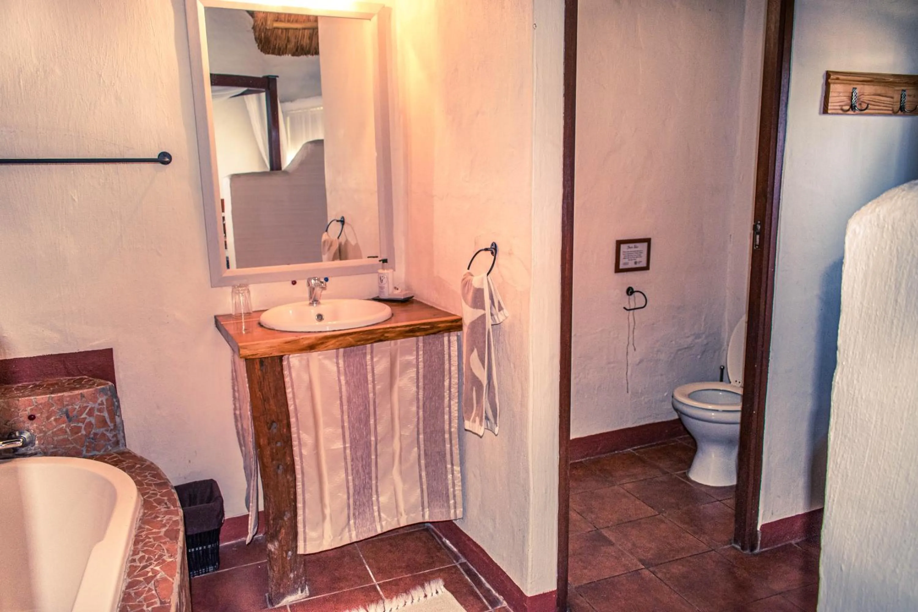Bathroom in Elephants Footprint Lodge