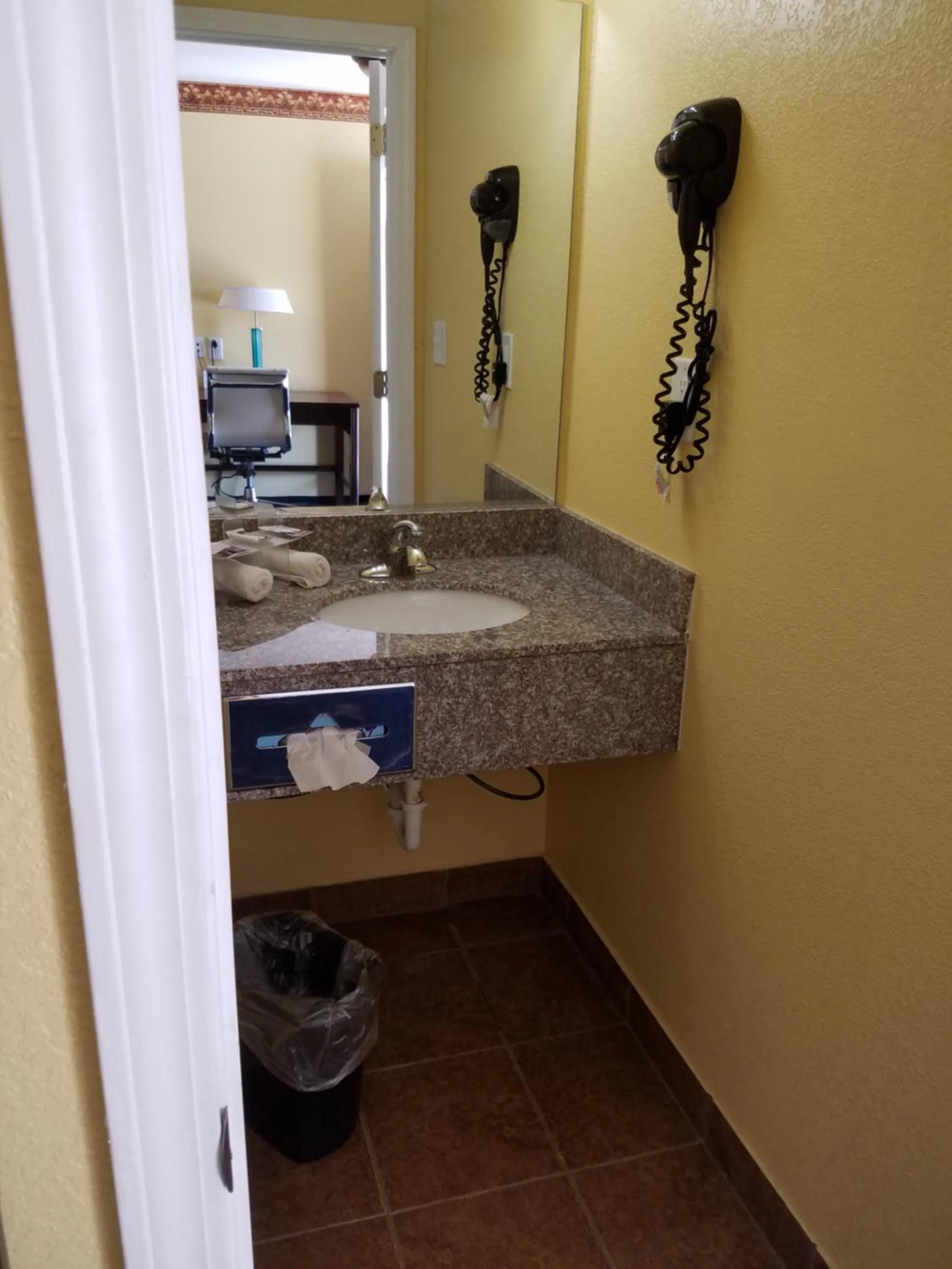 Bathroom in Country Inn Sterling